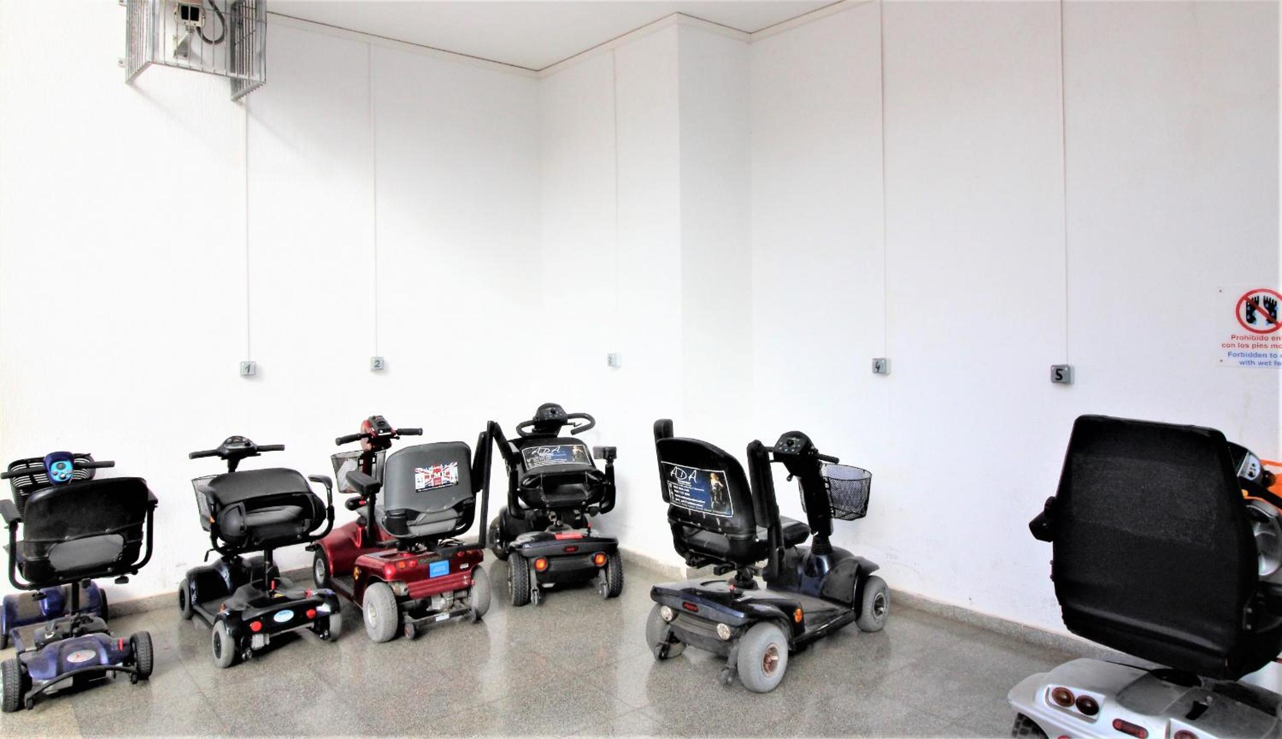 Acuarium 3-19-E Apartment Levante Beach