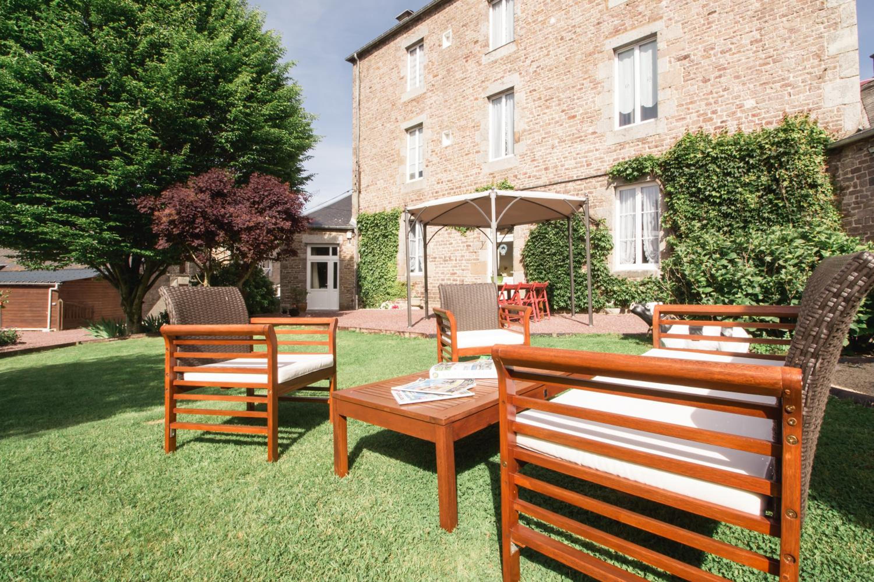 La Maison De La Fontaine, Le Beny Bocage view 4