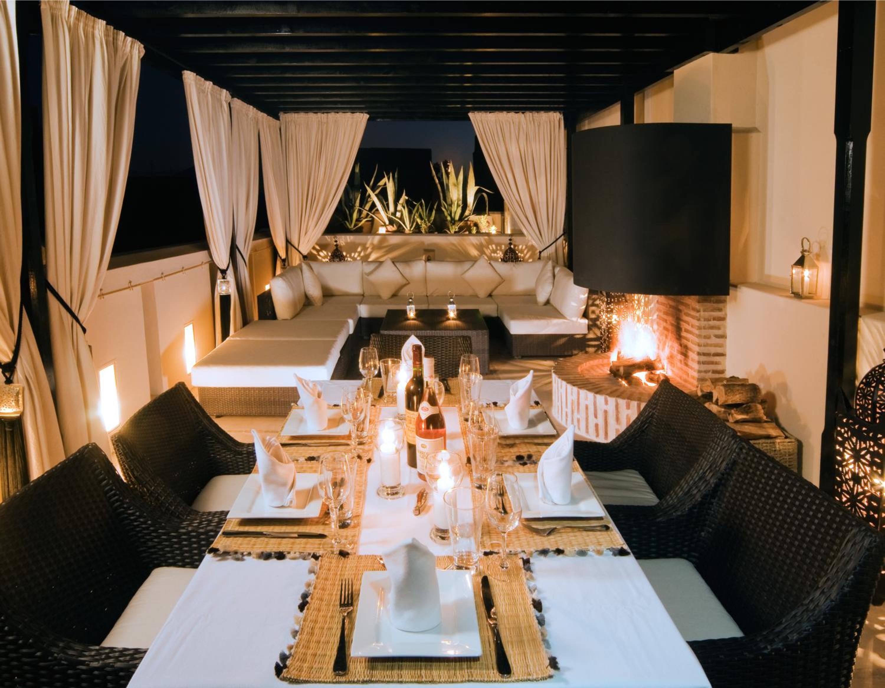 dining