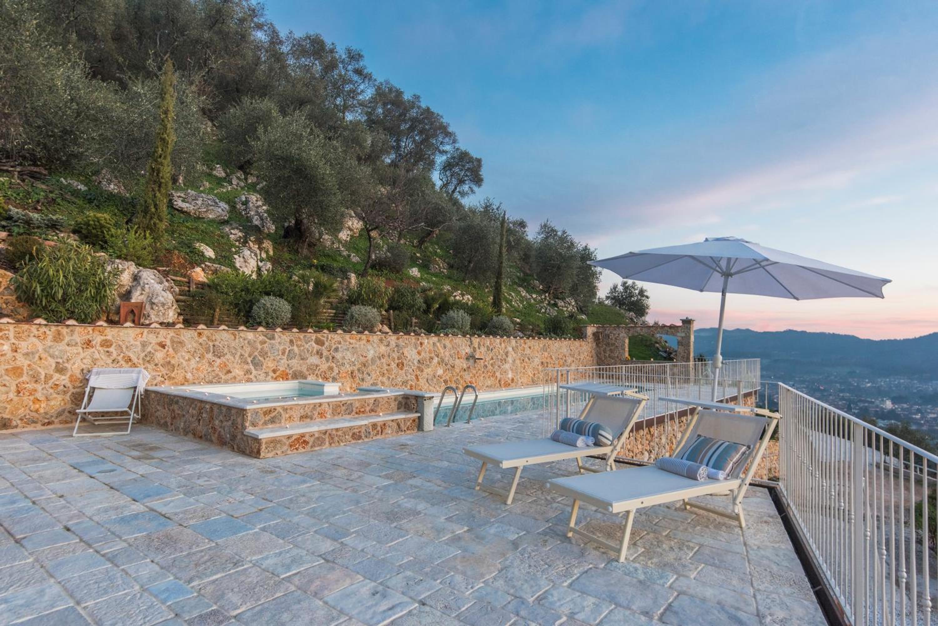 Photo 79