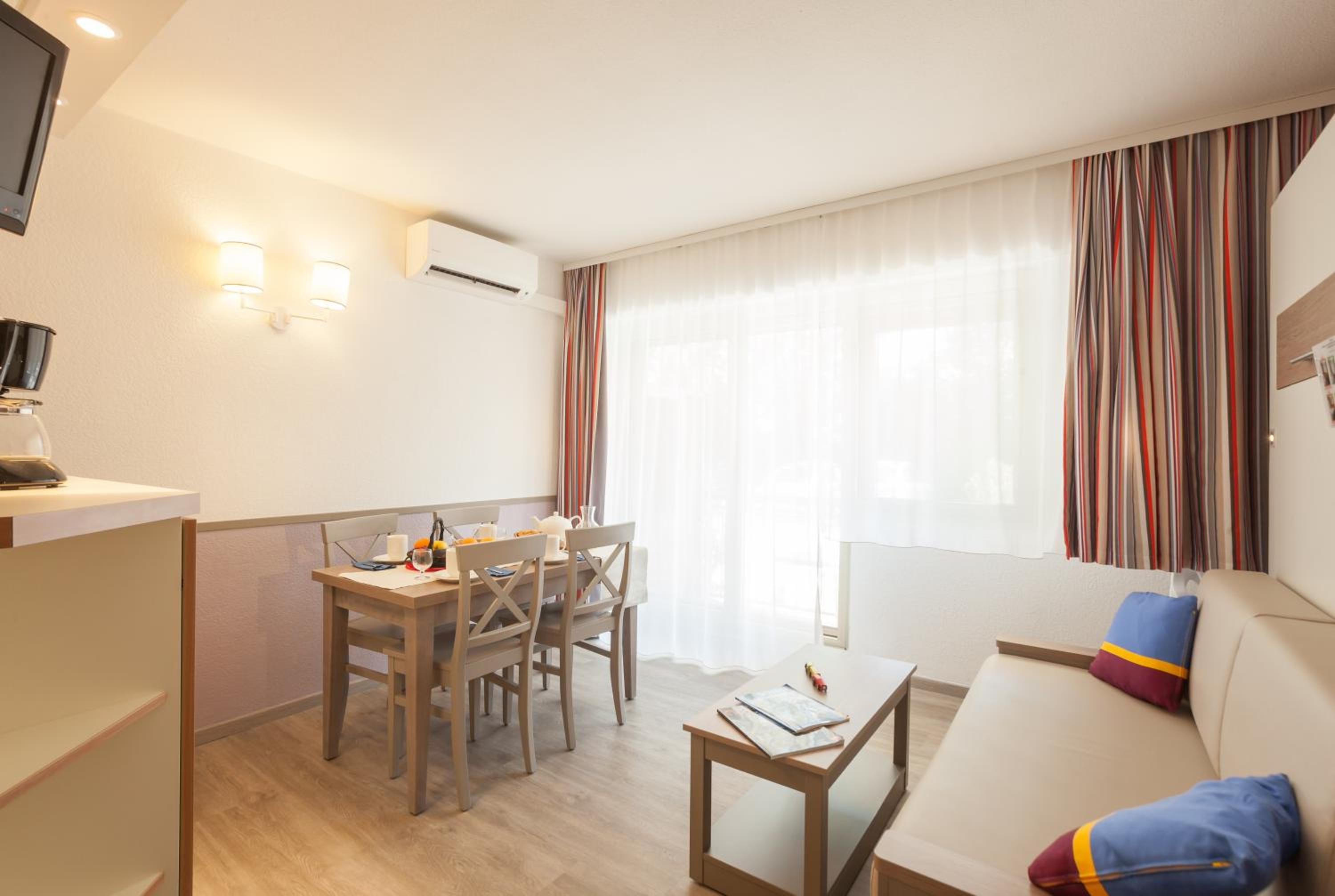 Sainte-Maxime Vacations - Residence Pierre  Vacances Les Platanes - Property Image 10