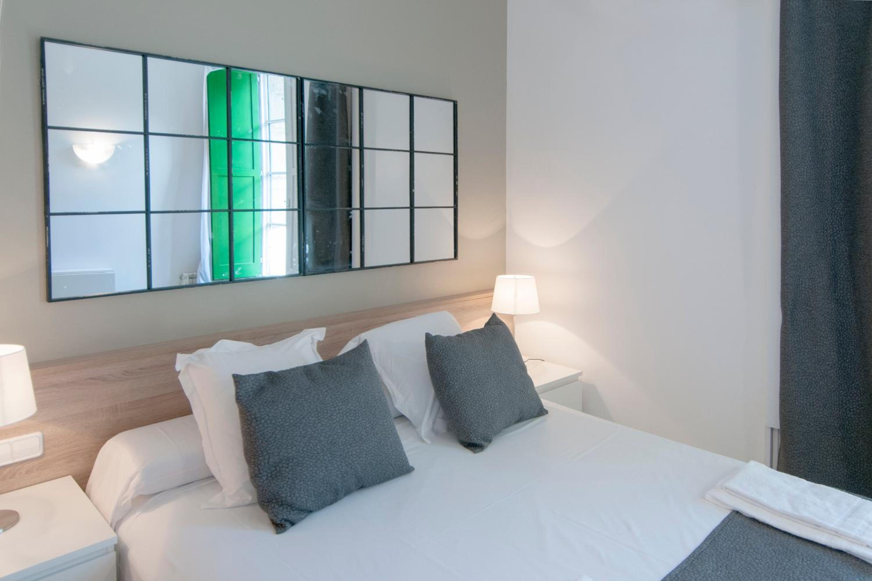 Serennia Apartamentos Ramblas - Plaça Catalunya