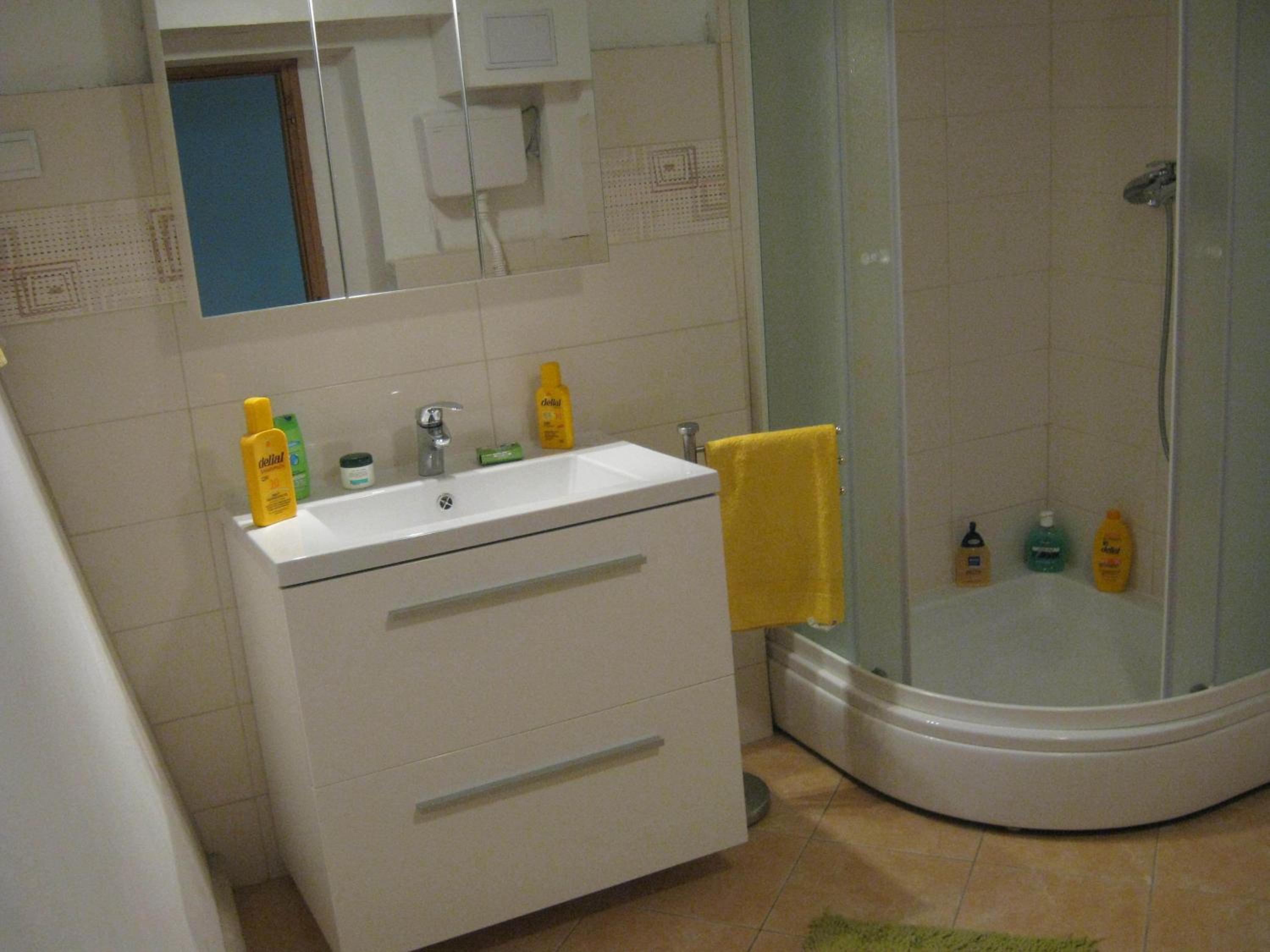 Apartments and Rooms Artemida
