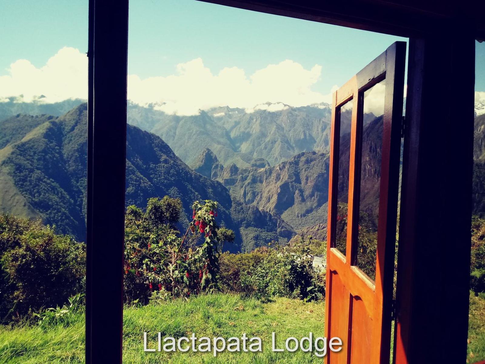 Llactapata Lodge overlooking Machu Picchu - camping - restaurant