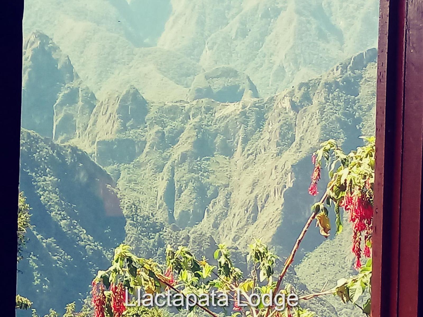 Llactapata Lodge overlooking Machu Picchu - camping - restaurant