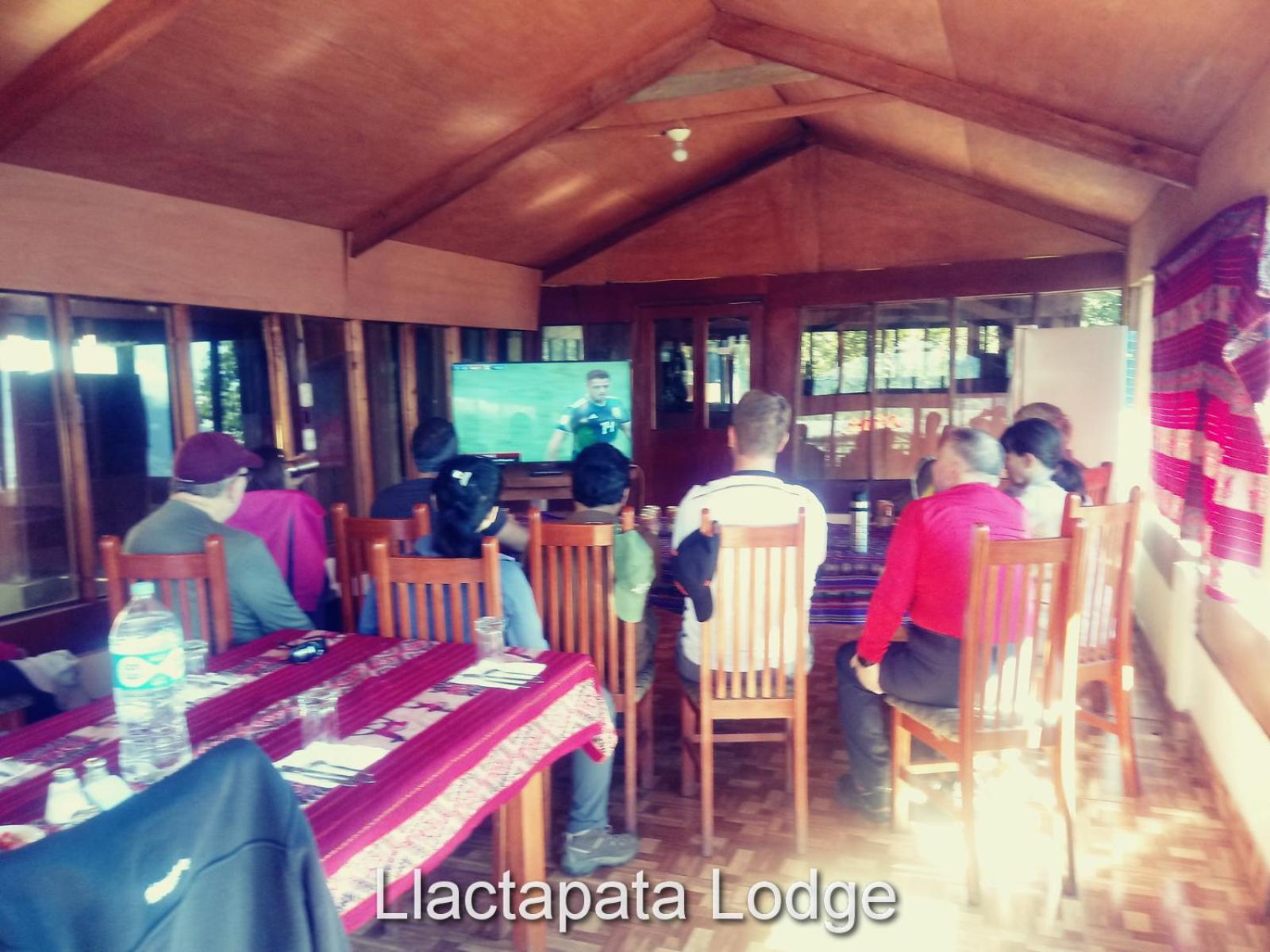 Llactapata Lodge overlooking Machu Picchu - camping - restaurant