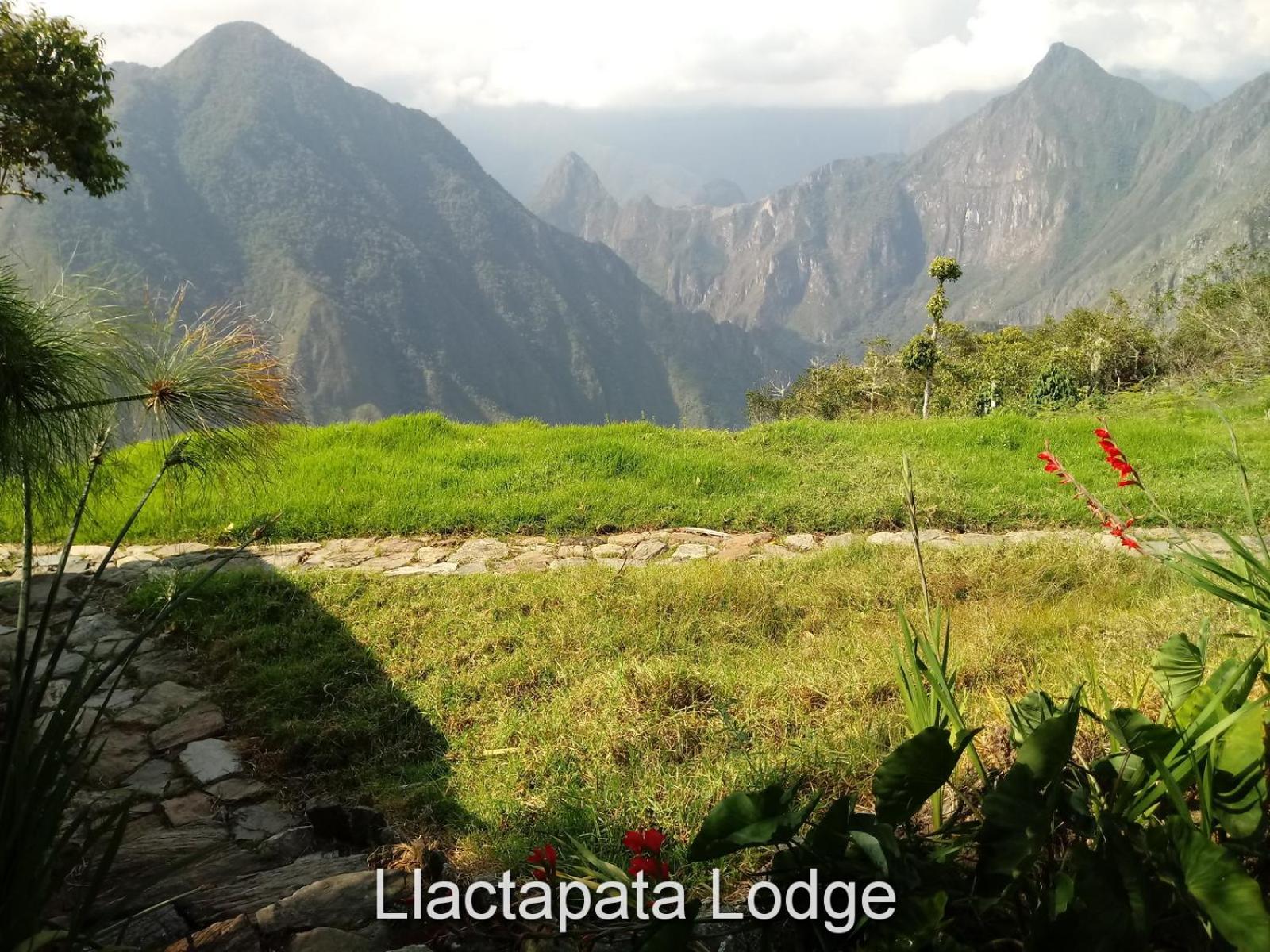 Llactapata Lodge overlooking Machu Picchu - camping - restaurant