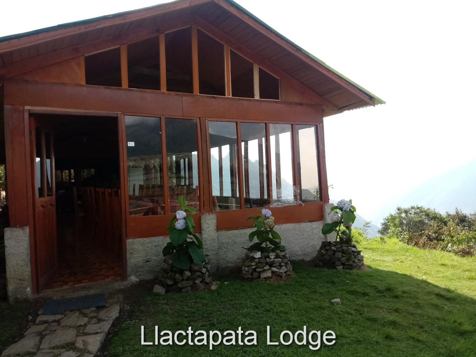 Llactapata Lodge overlooking Machu Picchu - camping - restaurant