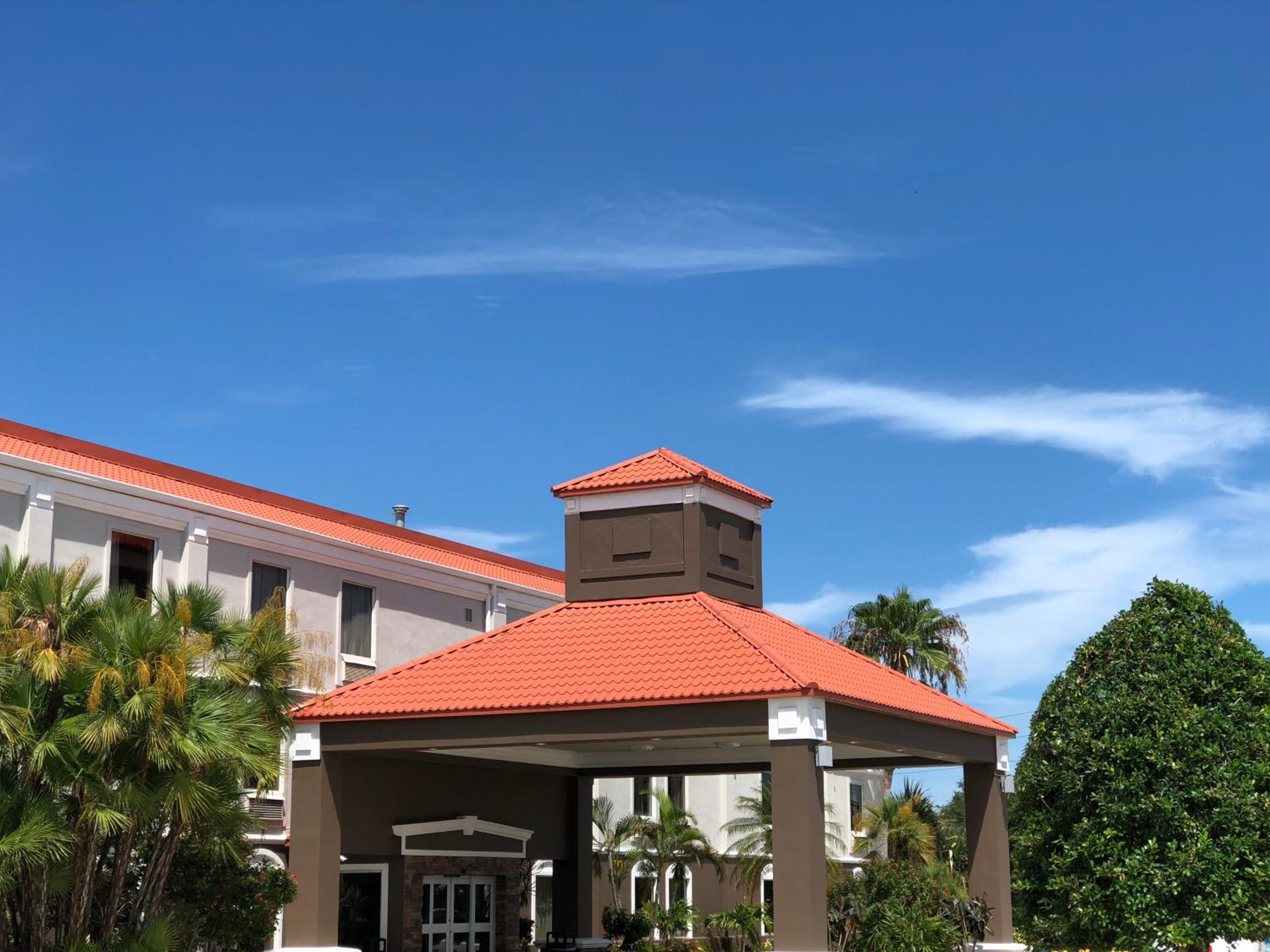 Best Western Plus Bradenton Hotel Suites - Property Image 17