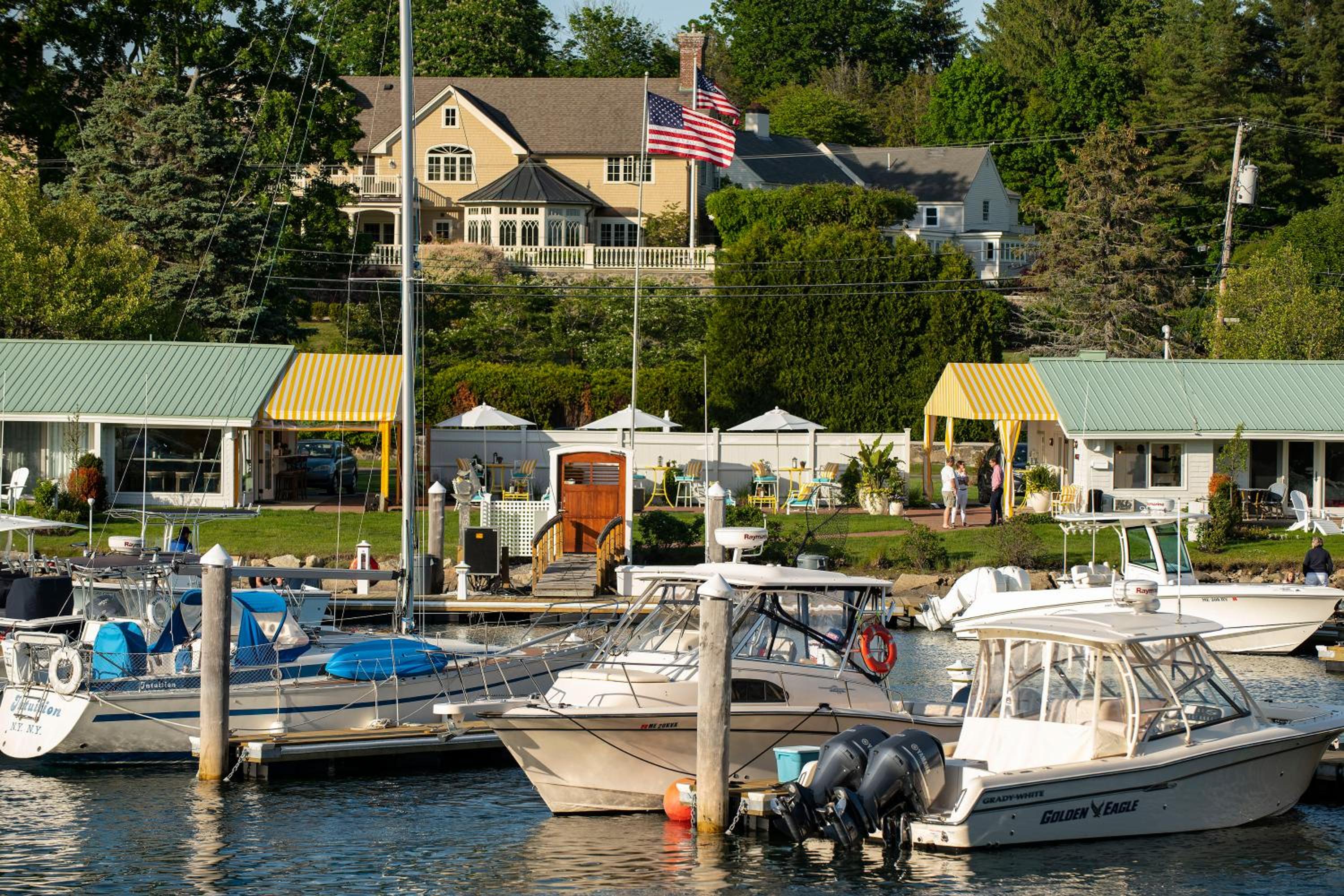 Yachtsman Hotel & Marina Club 16