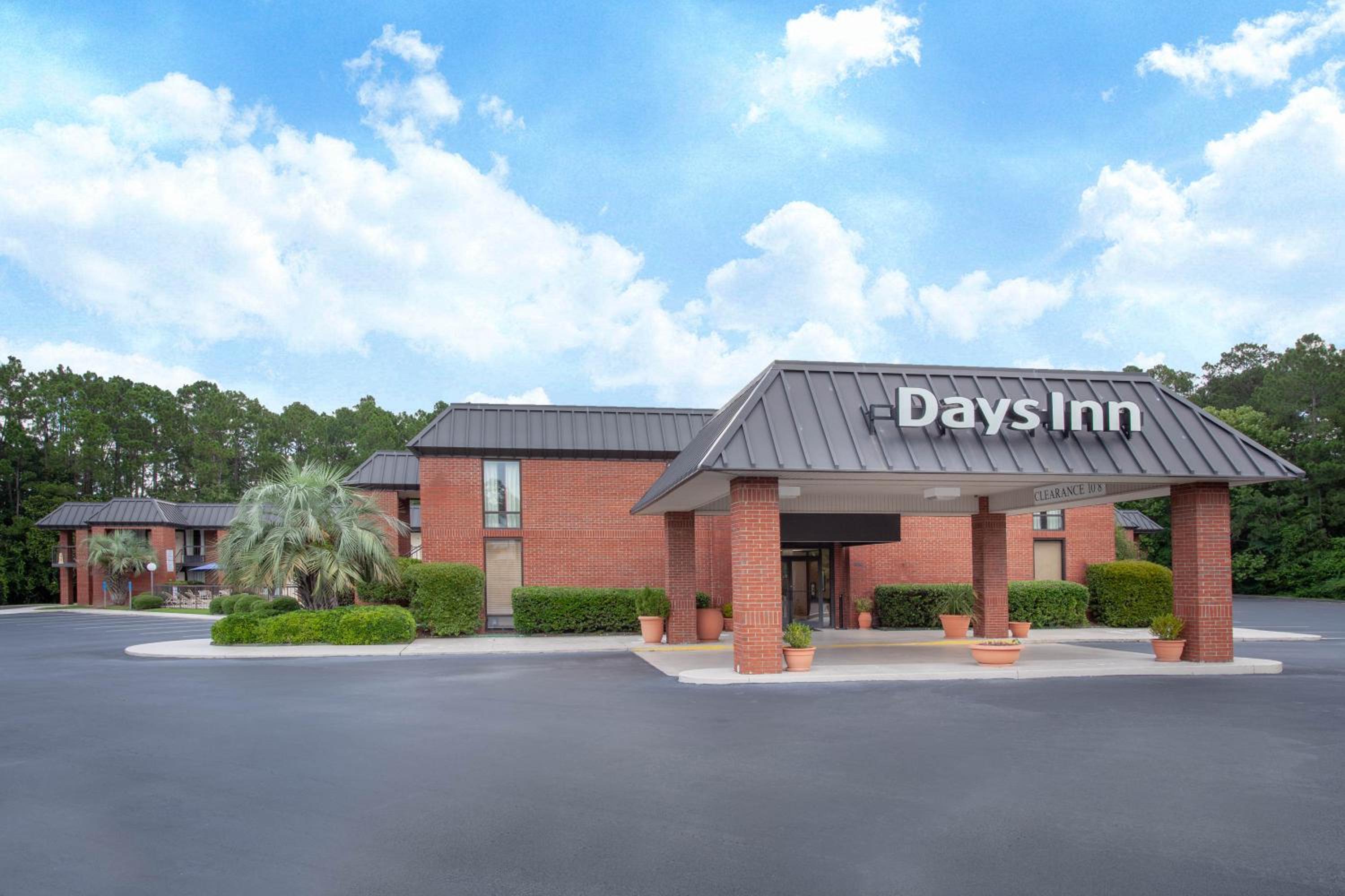 Statesboro Vacations - Days Inn by Wyndham Statesboro - Property Image 10