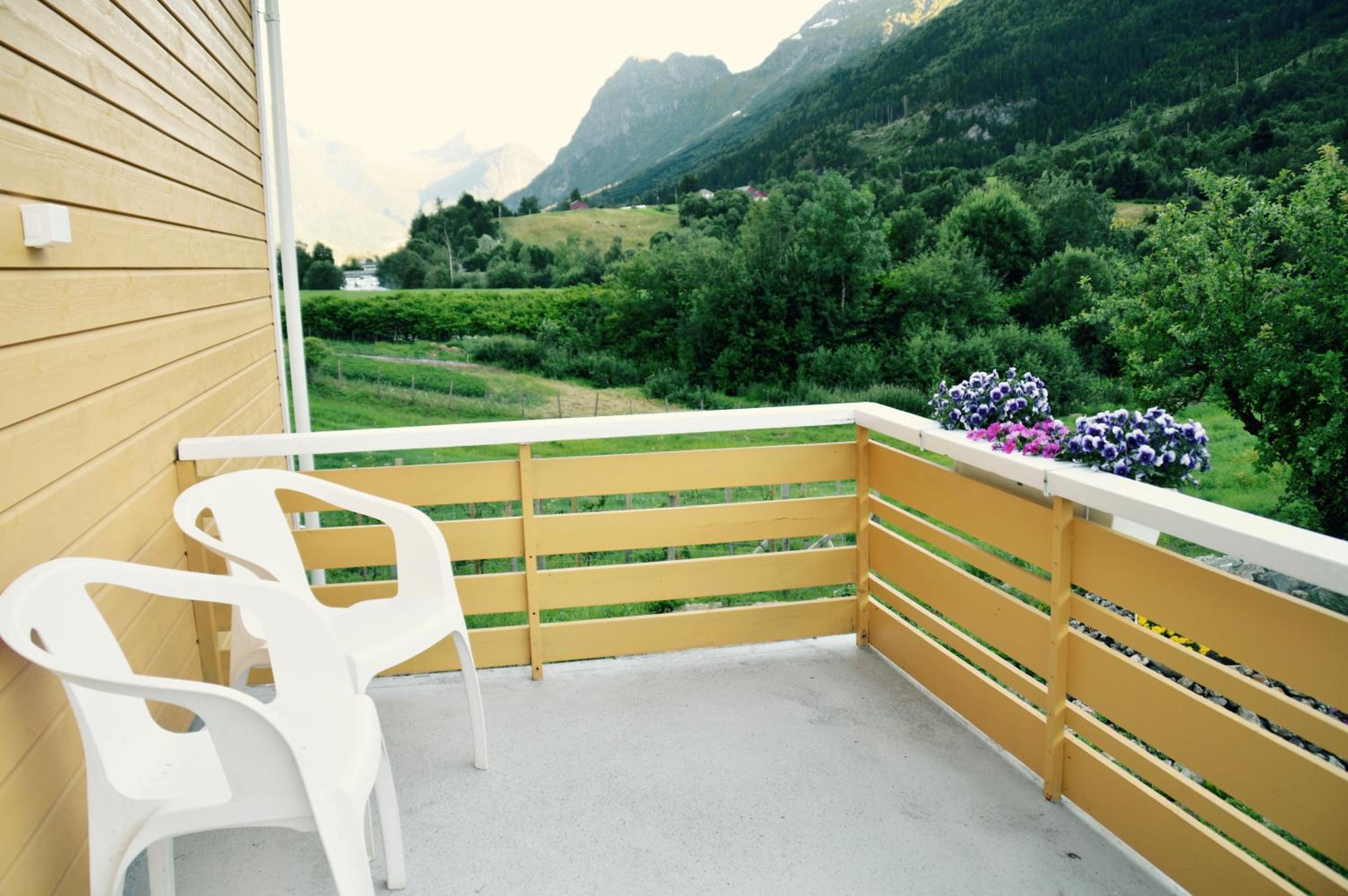 Naustvoll view 3