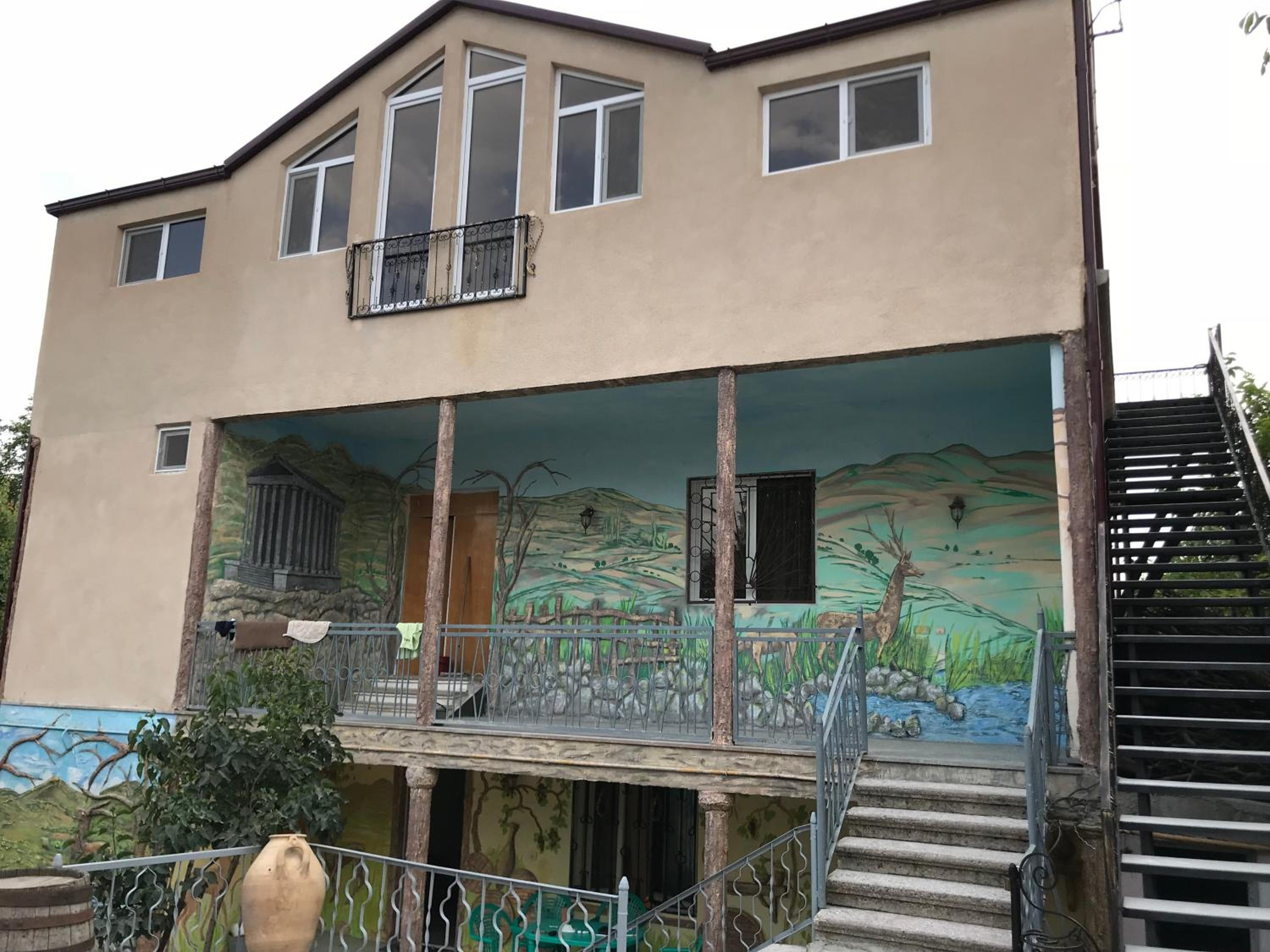 COMMUNE hotel
