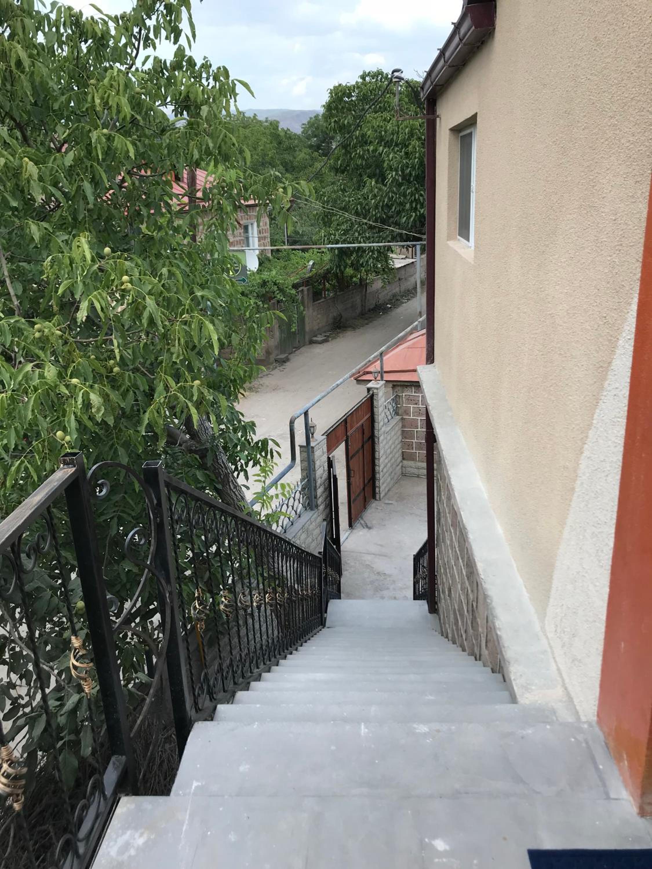 COMMUNE hotel