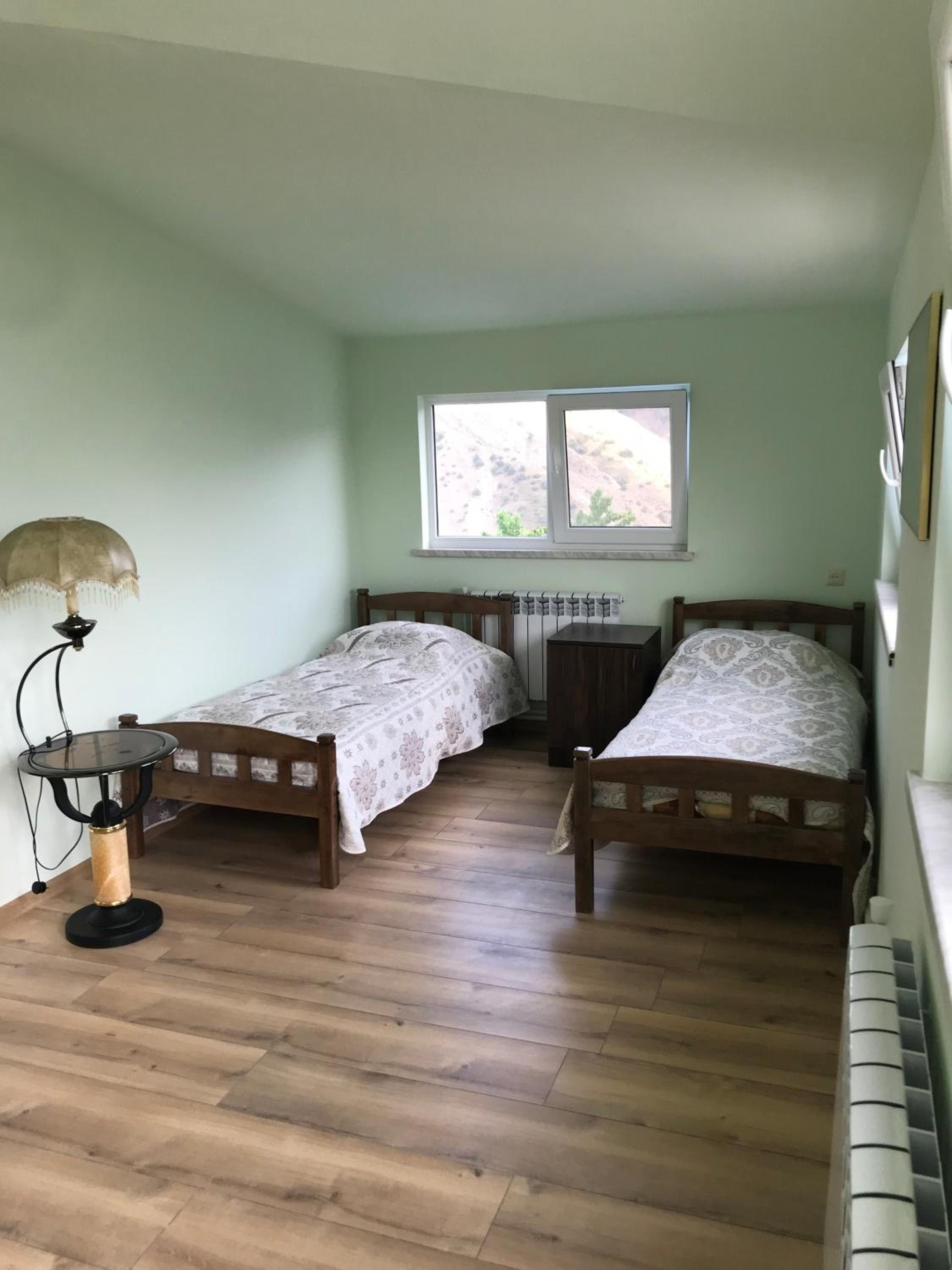 COMMUNE hotel