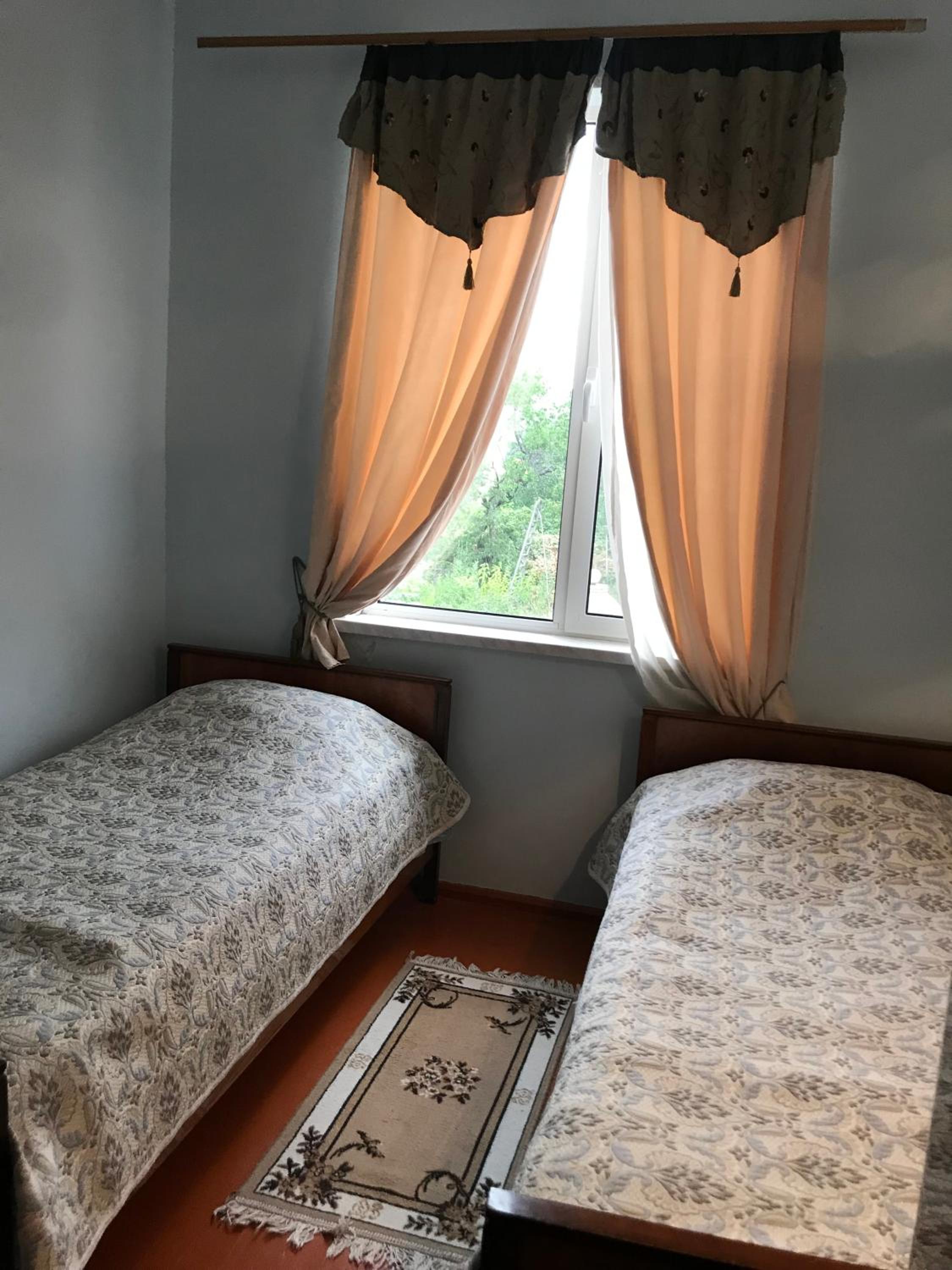COMMUNE hotel