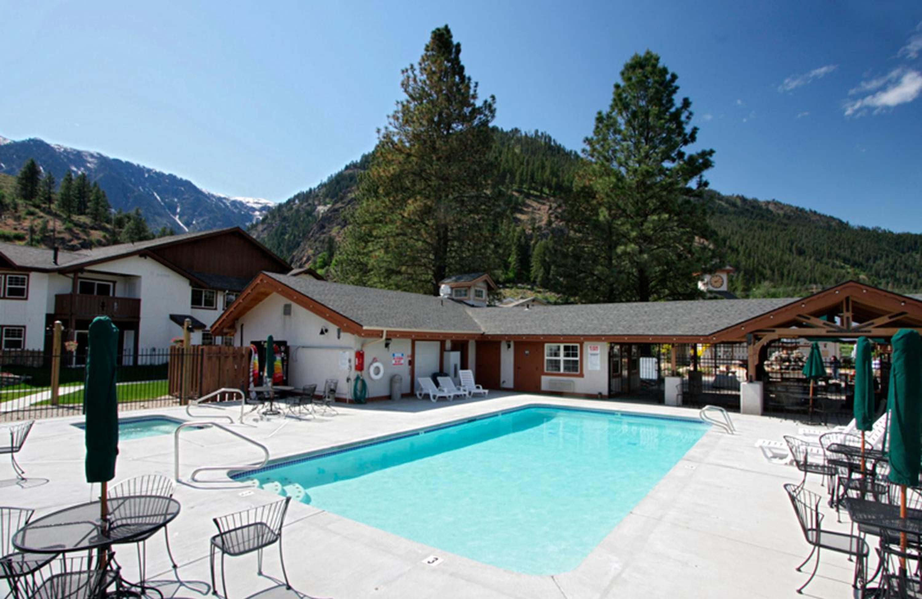 Icicle Village Resort
