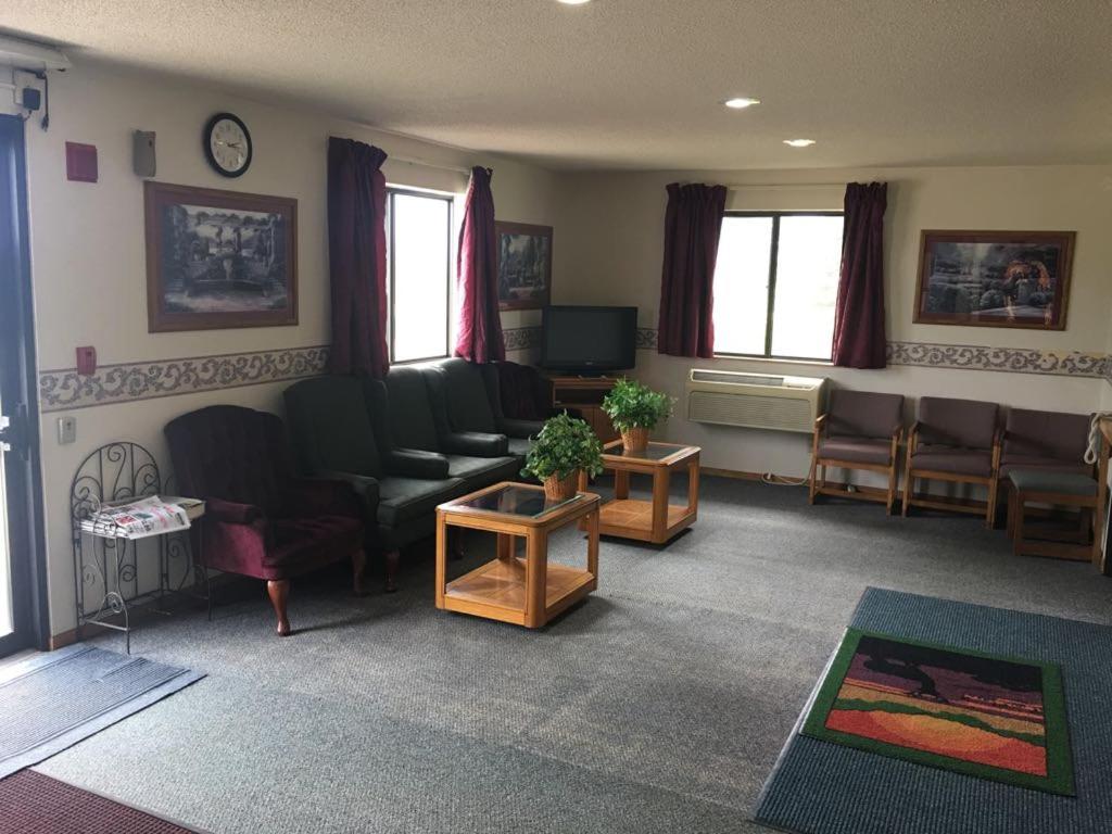 Prairie Rose inn view 5