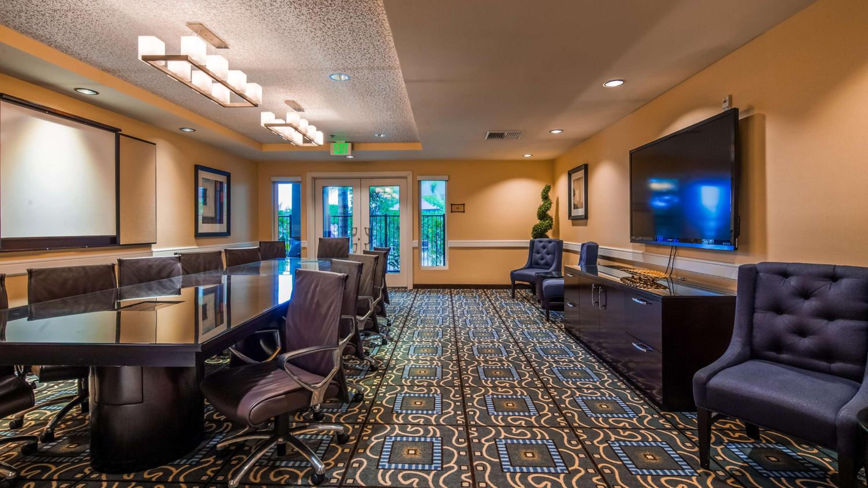 Best Western Plus Marina Gateway Hotel - Property Image 29