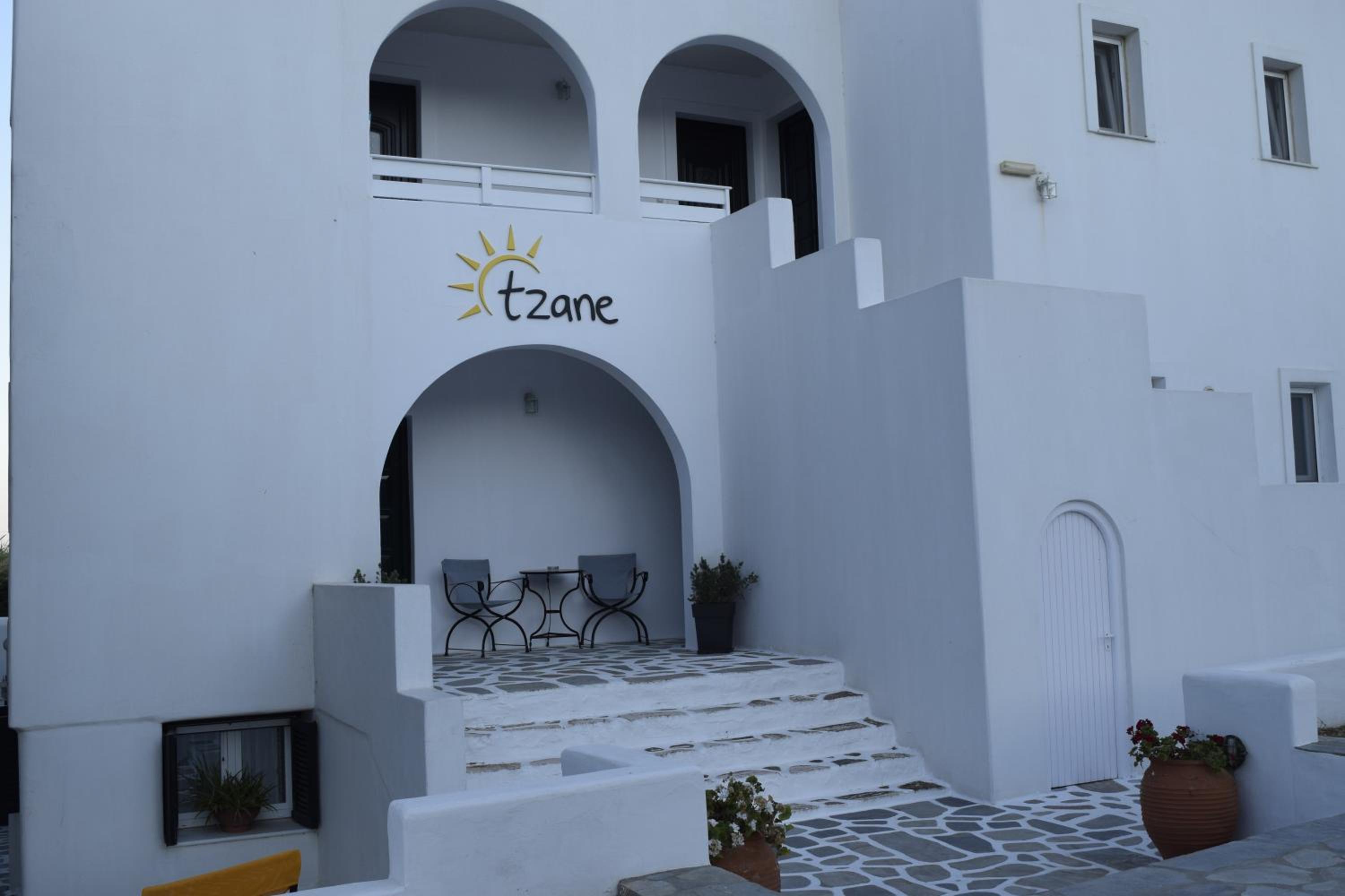 Tzane Studios & Apartments - Steps away from Golden Beach