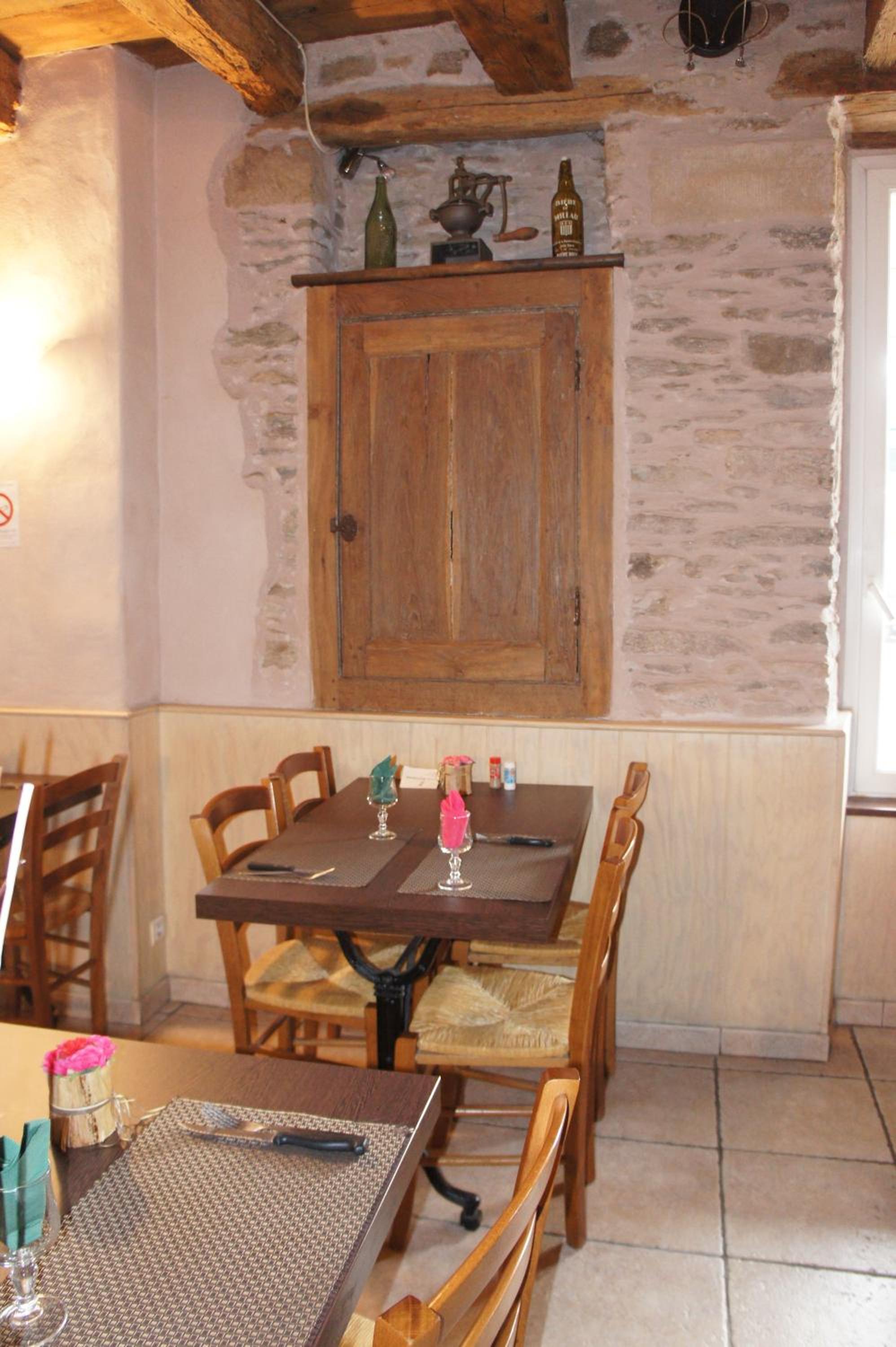 restaurant