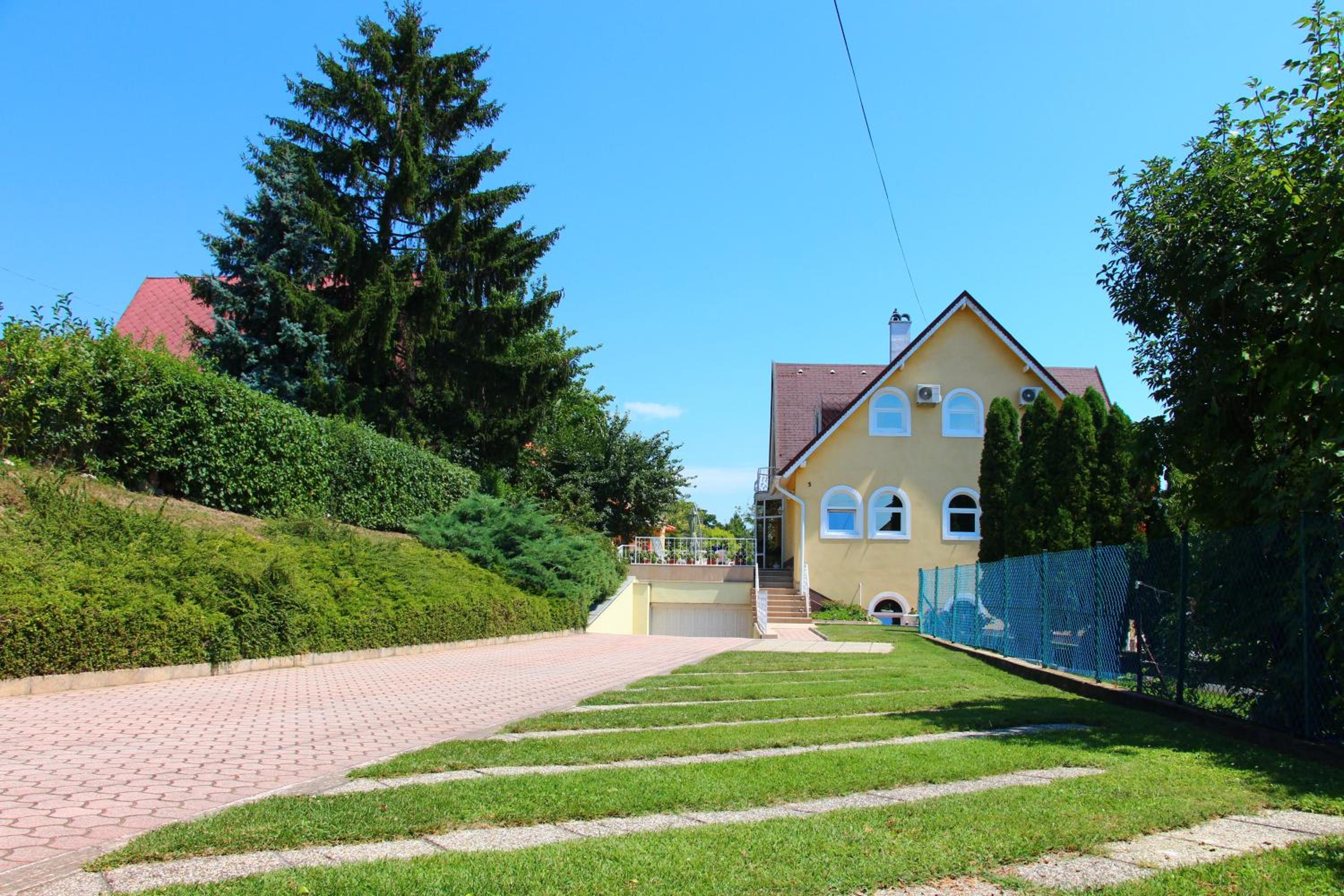 Szeibert Vendégház view 4
