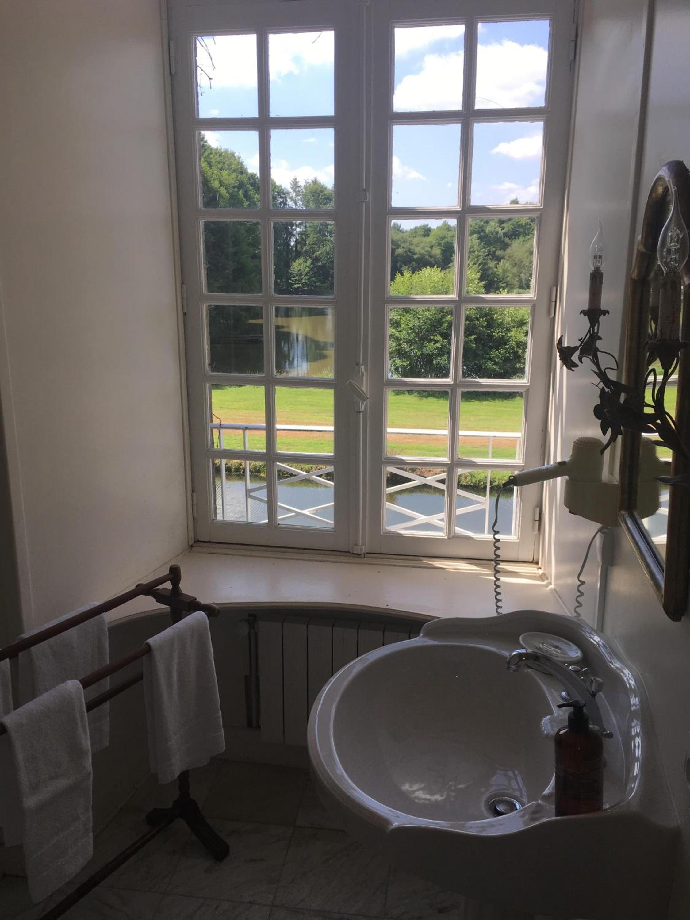 Château de la Motte Beaumanoir view 2