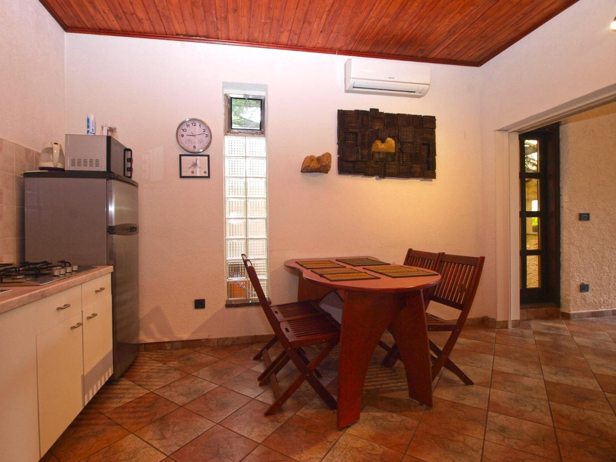 Photo 38