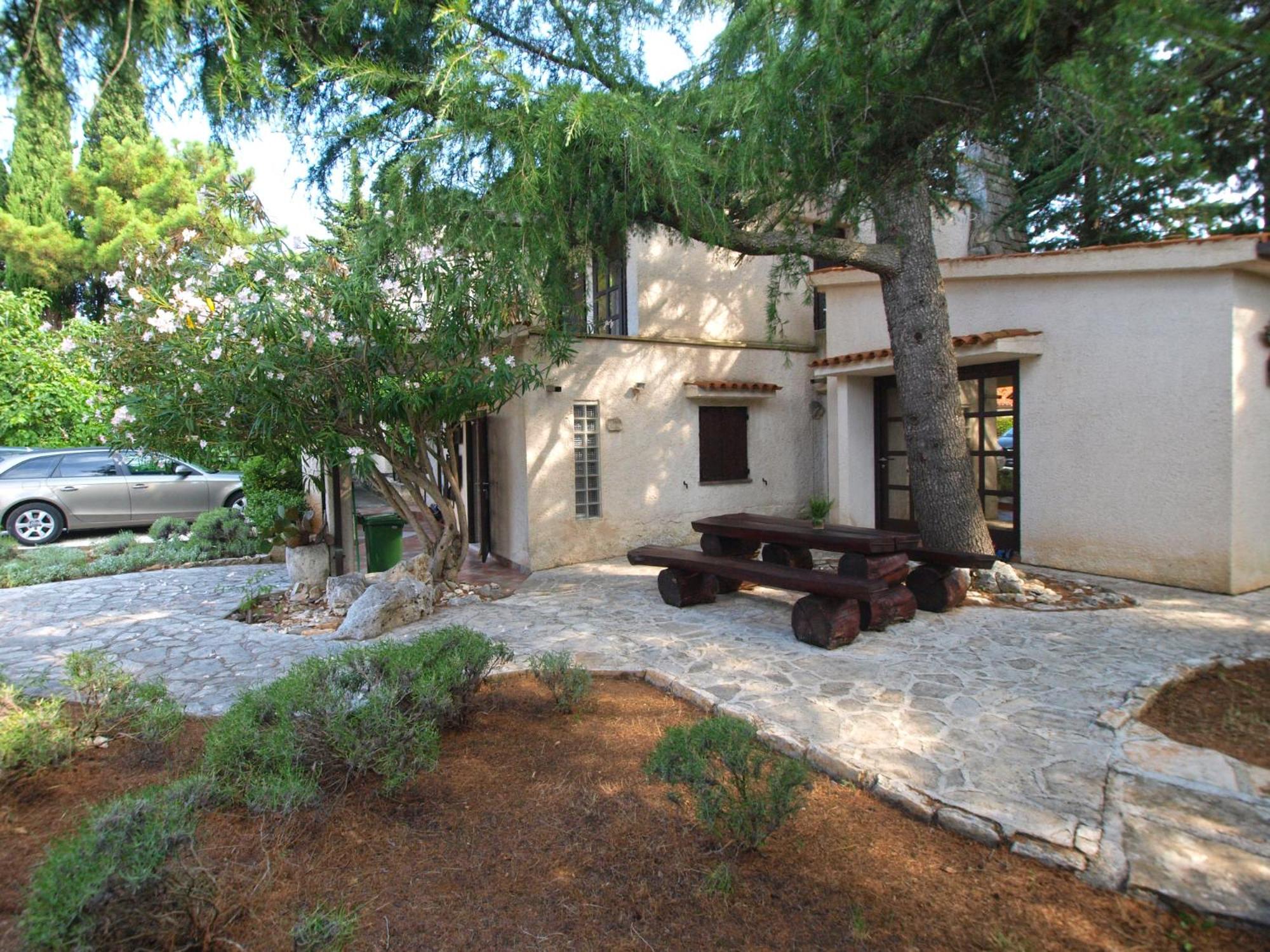 Photo 14
