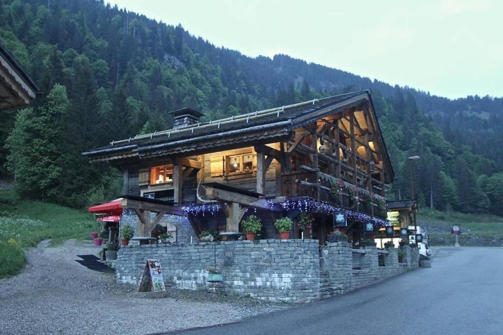 Chalet La Grange à Germaine - Propriétés Mont Amour