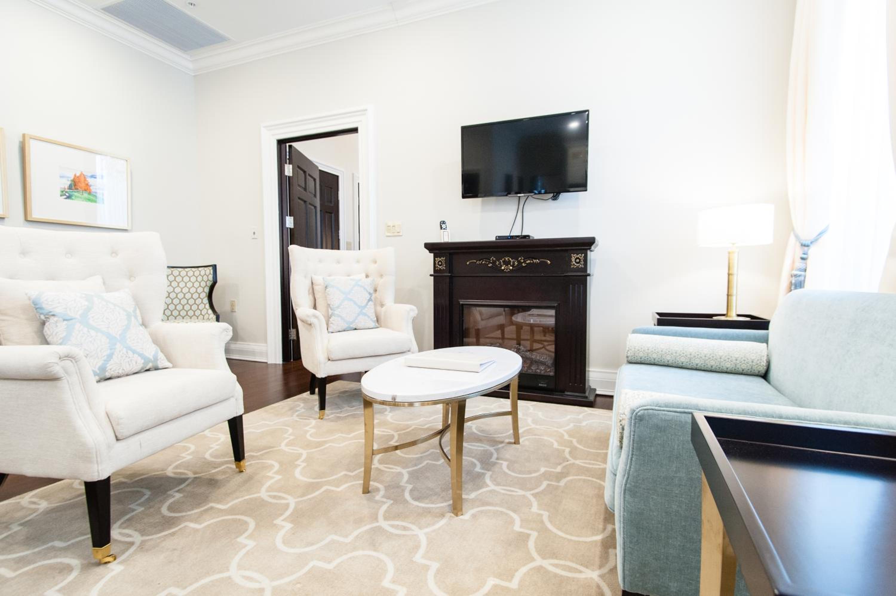 Sydney Boutique Inn & Suites