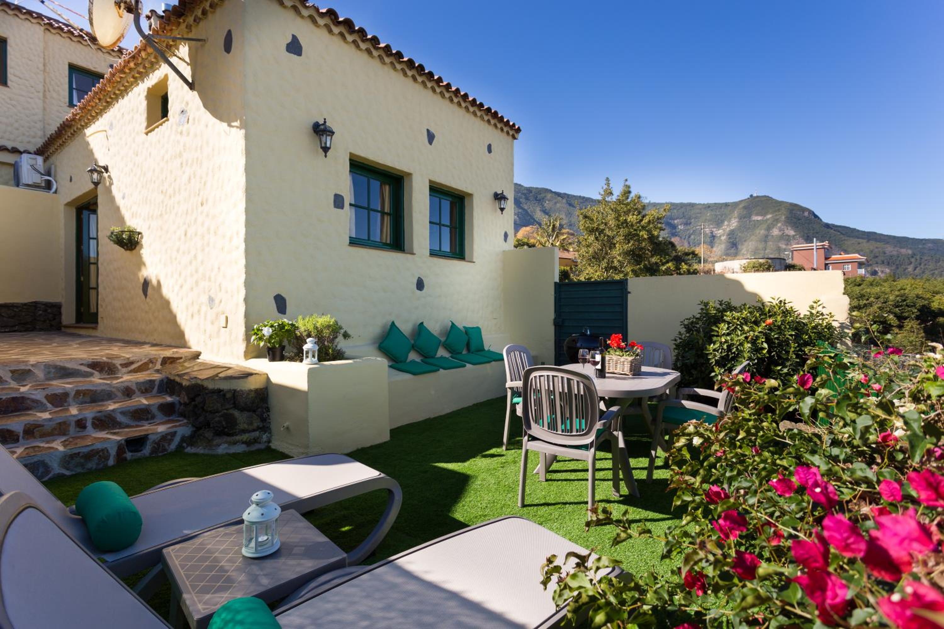 Hotel Casitas La Brenda y La Gaga - Image 1