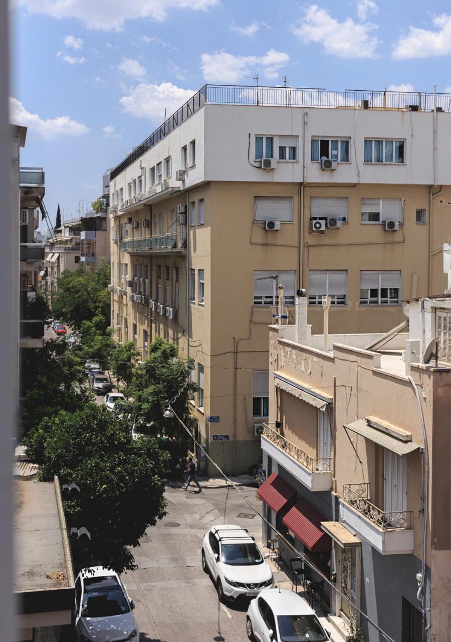 Athens Premium Suites - Sunny 2 Bedroom Suite with Parking