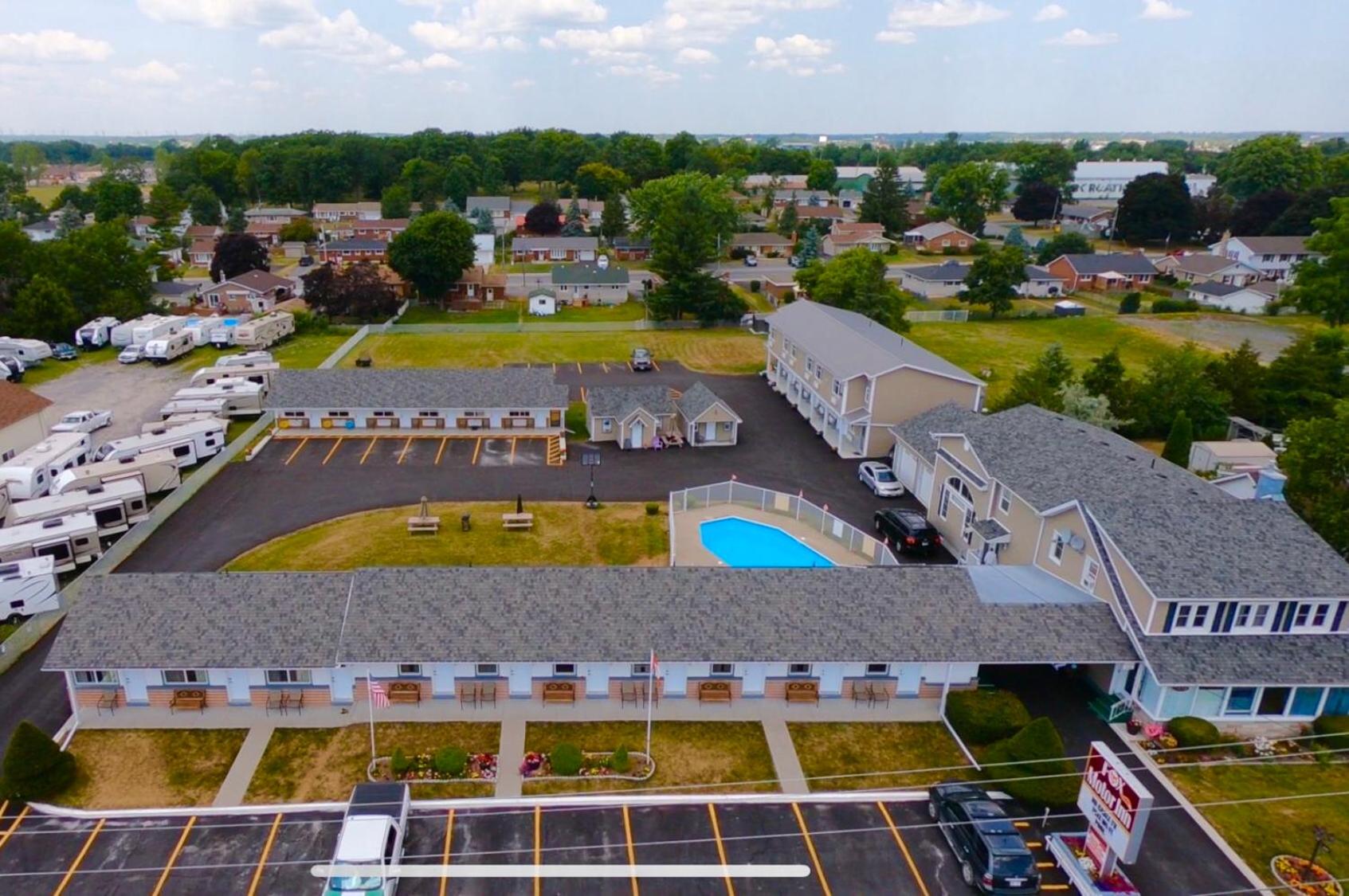 Fox Motor Inn
