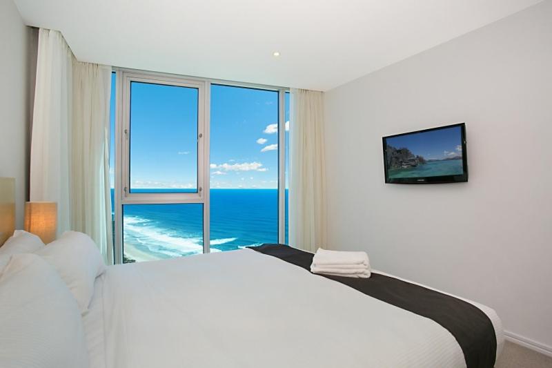 Number 1 H Residences - WiFi, Parking & More by Gold Coast Holidays