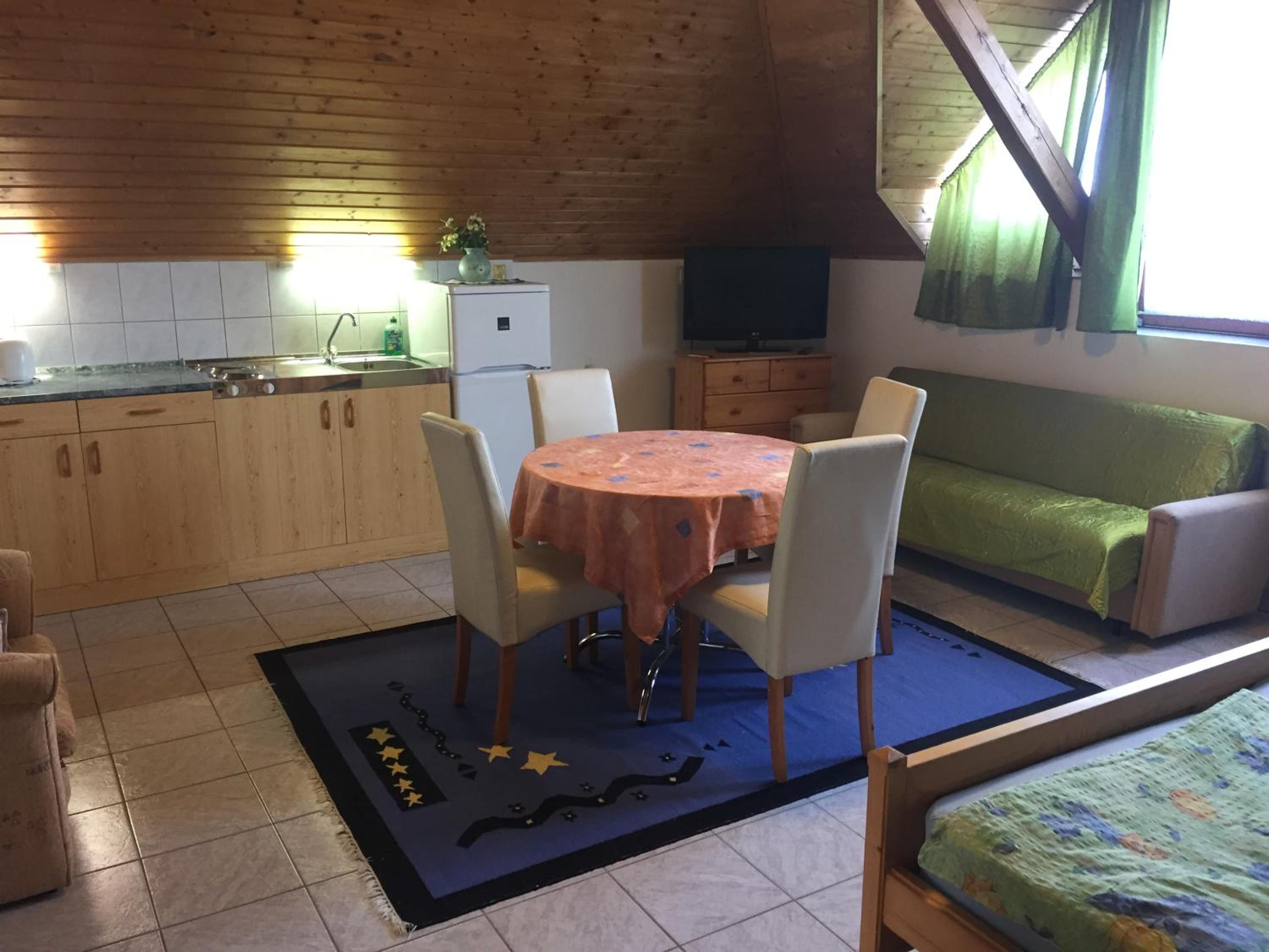 Mária Apartmanház view 5