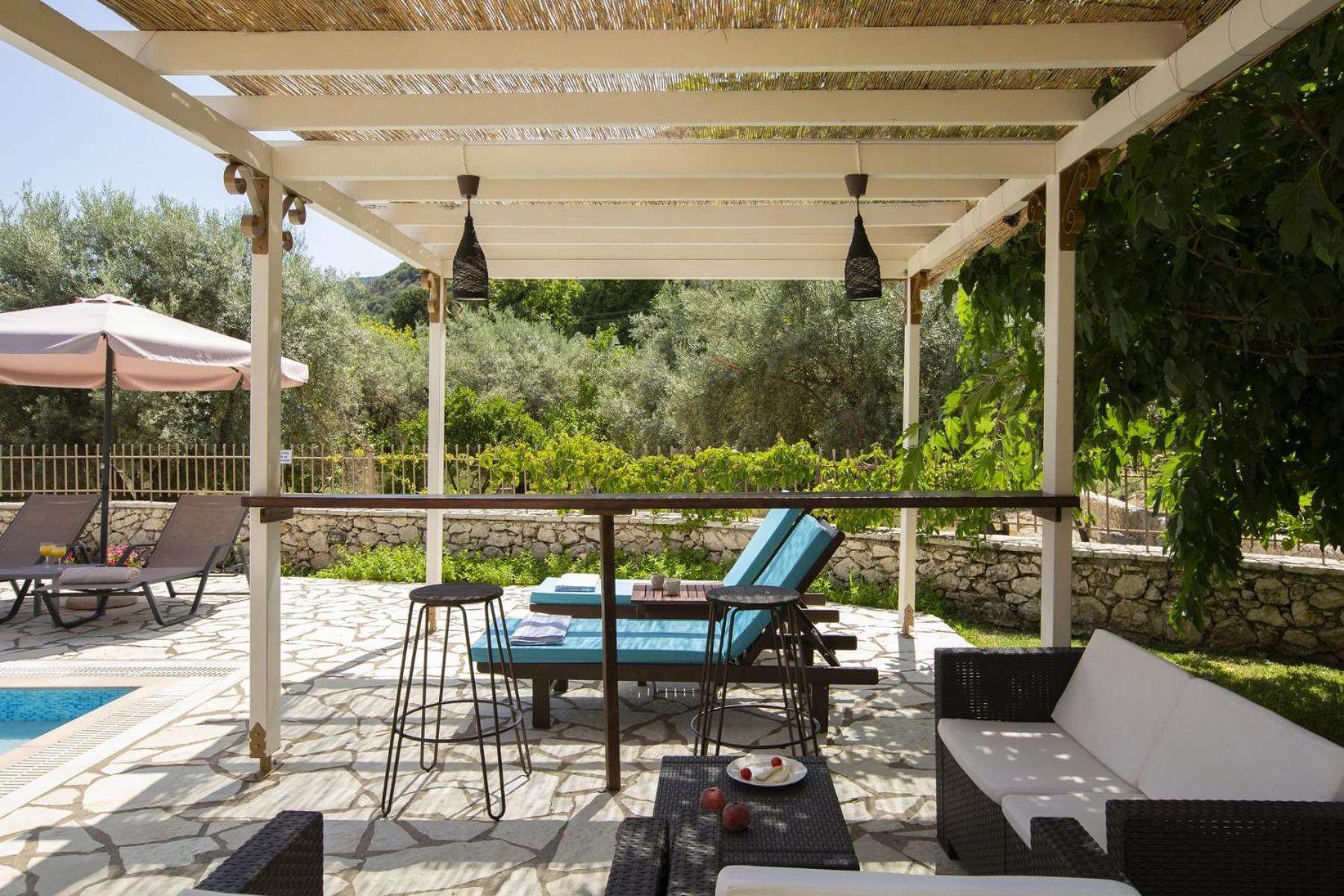 Villa Niriides photo 2