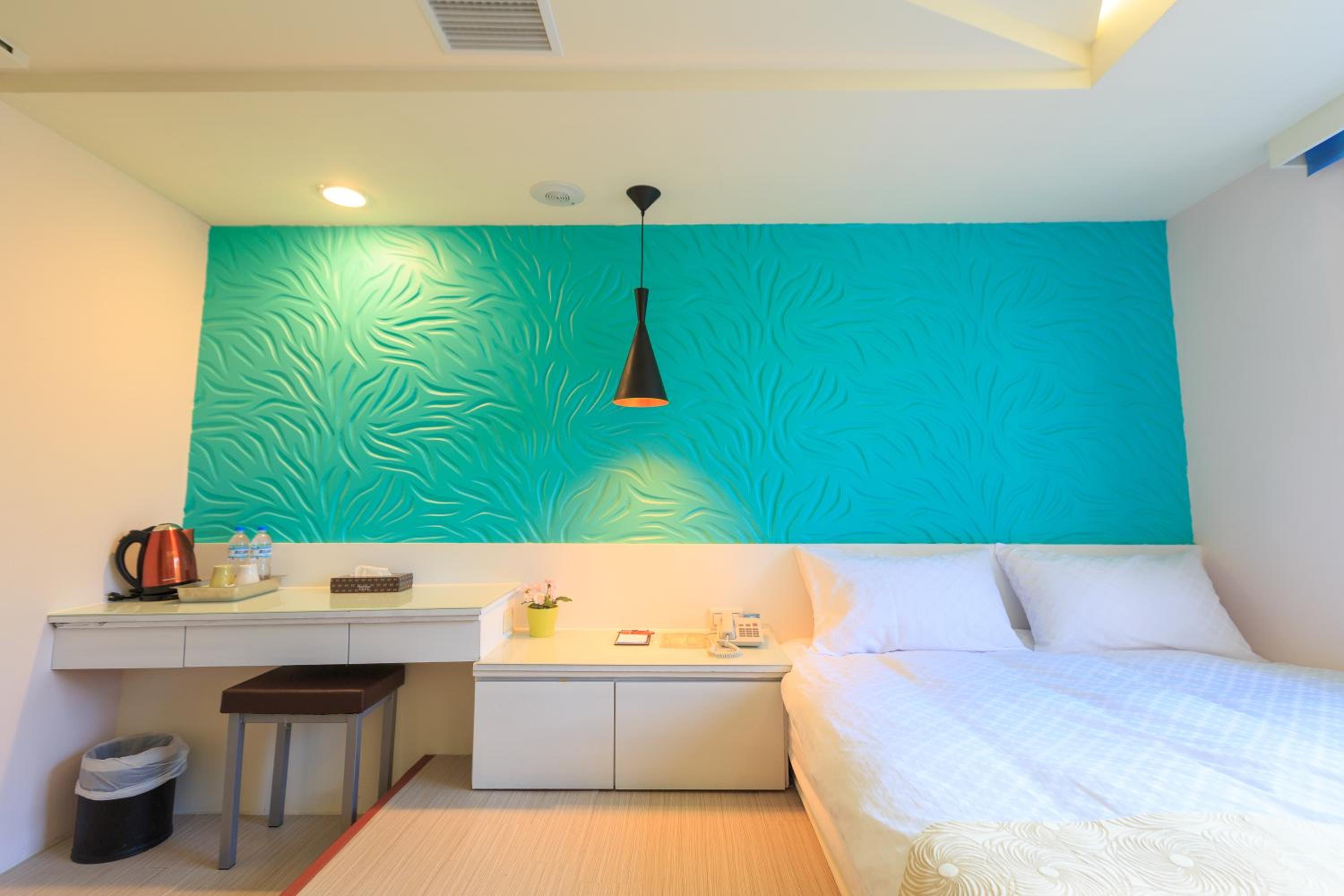 Travelyoung Hotel