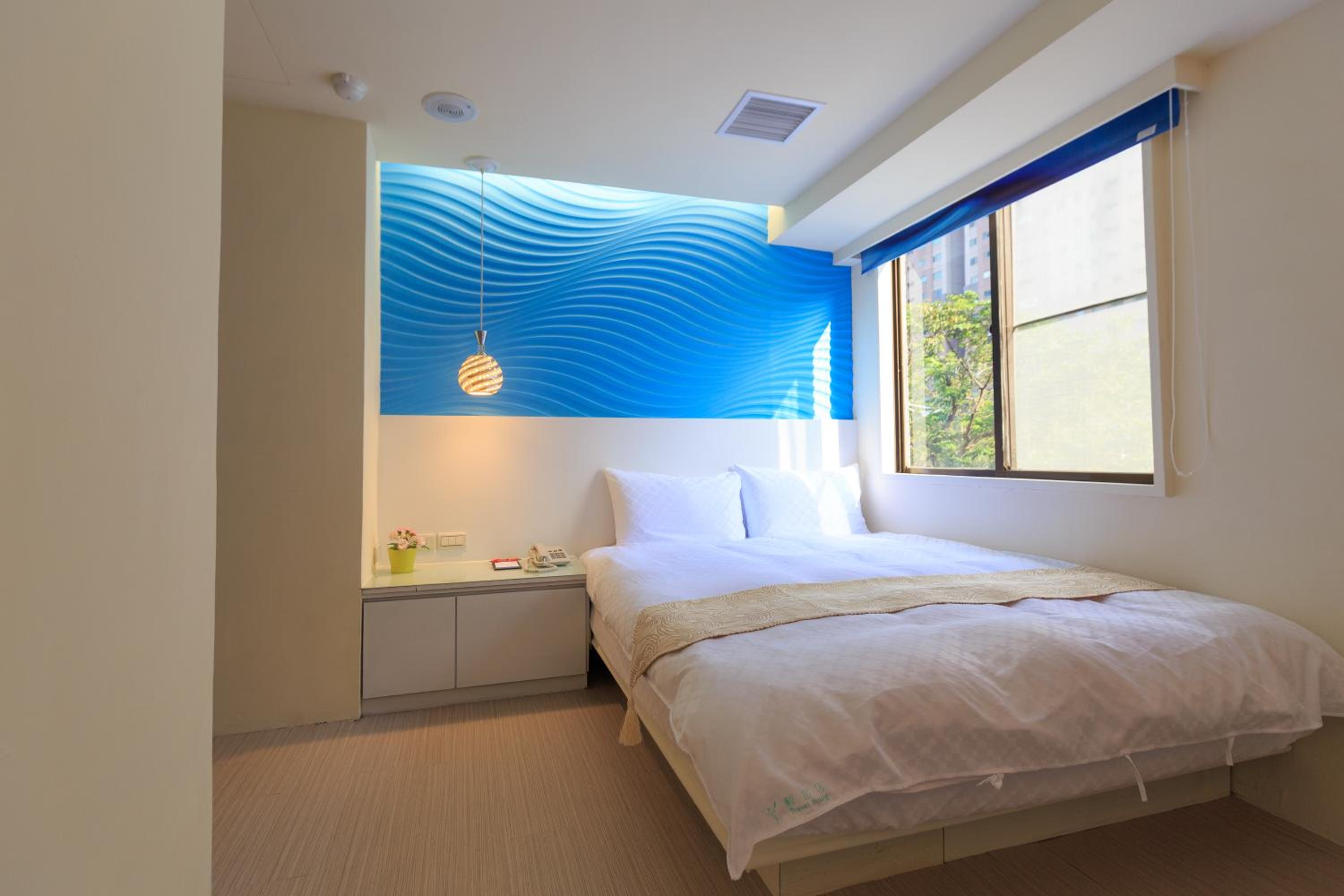 Travelyoung Hotel
