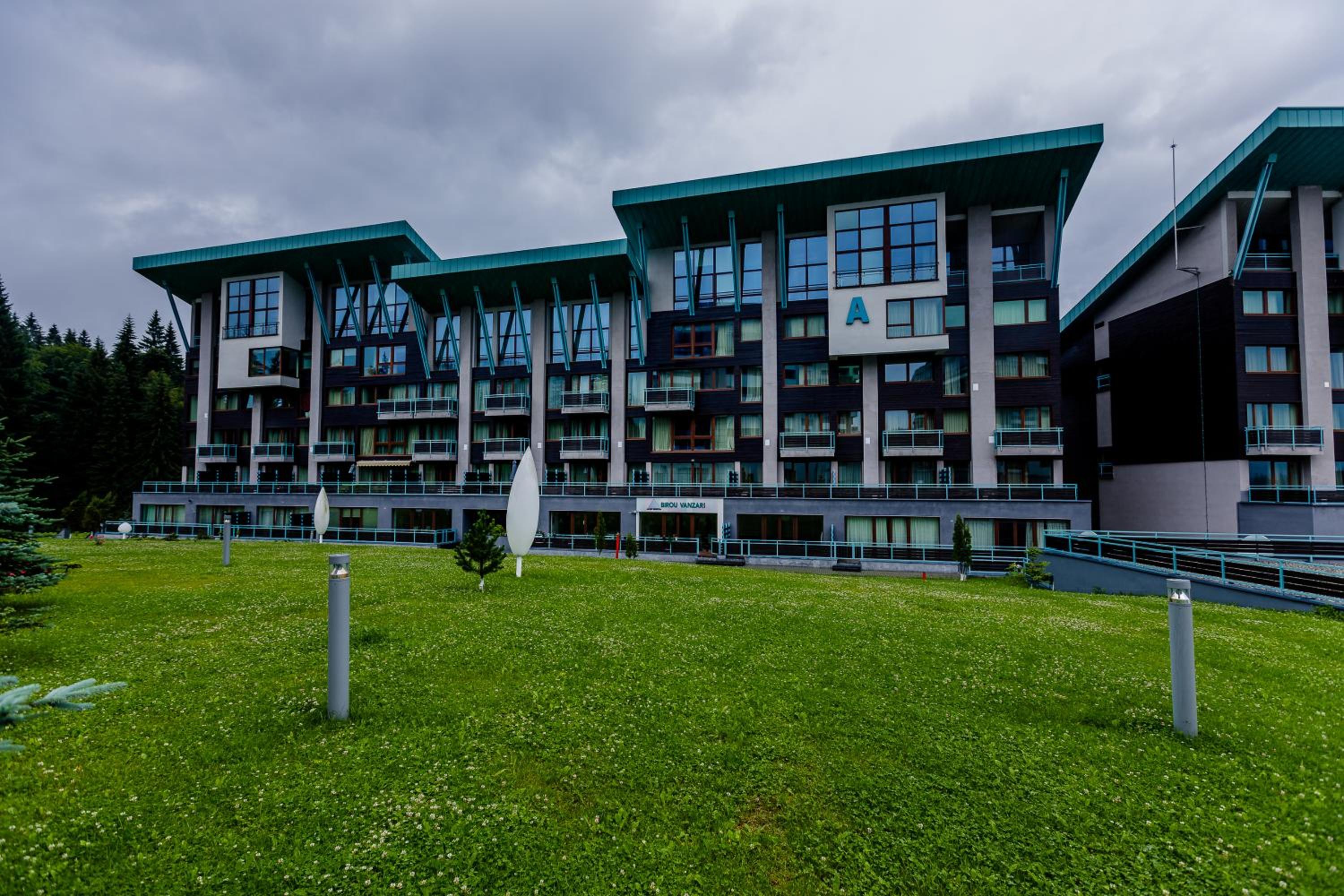 Pine Woods Apartment B35 in Silver Mountain view 2