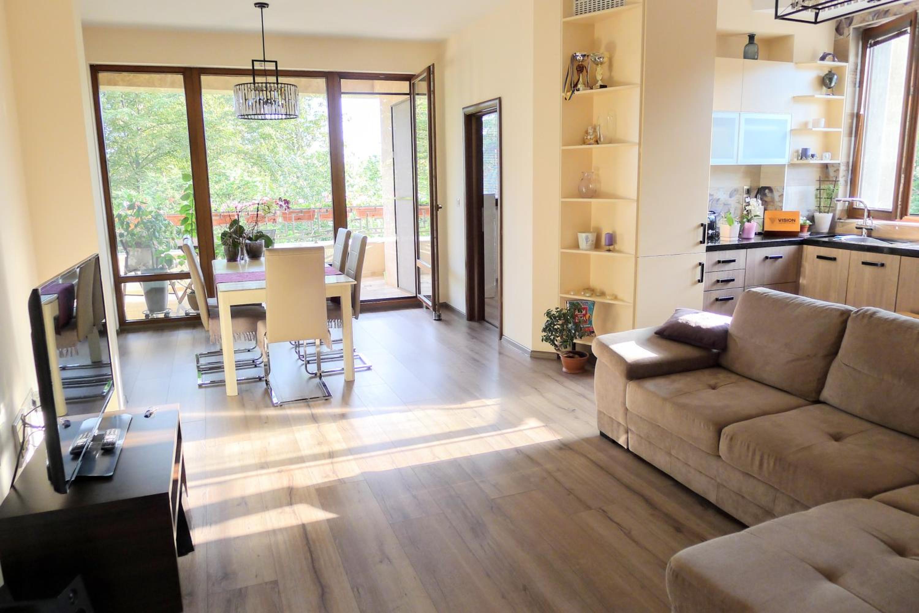 Sea Garden Lux Apartment