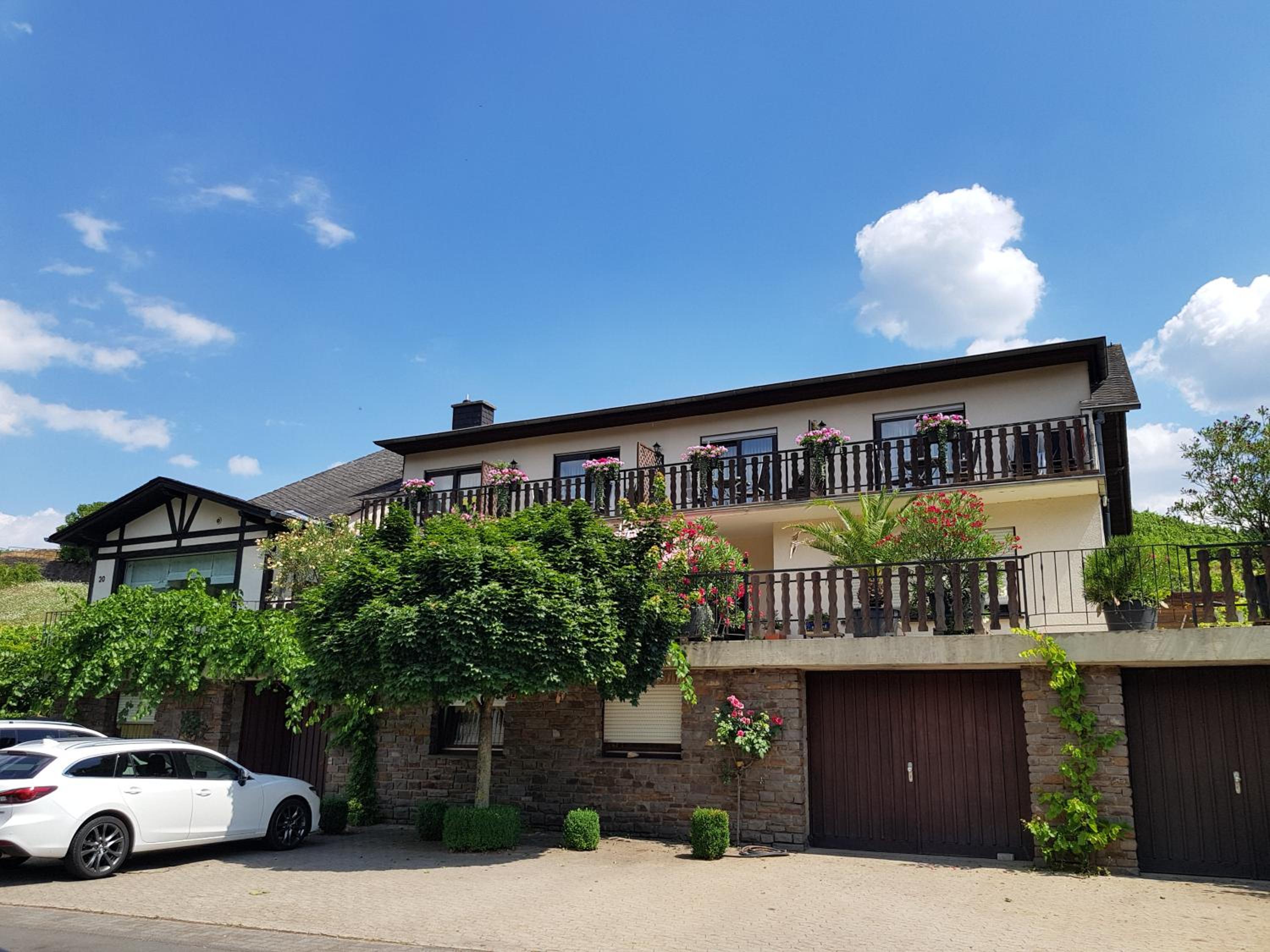 Weingut Erich Serwazi