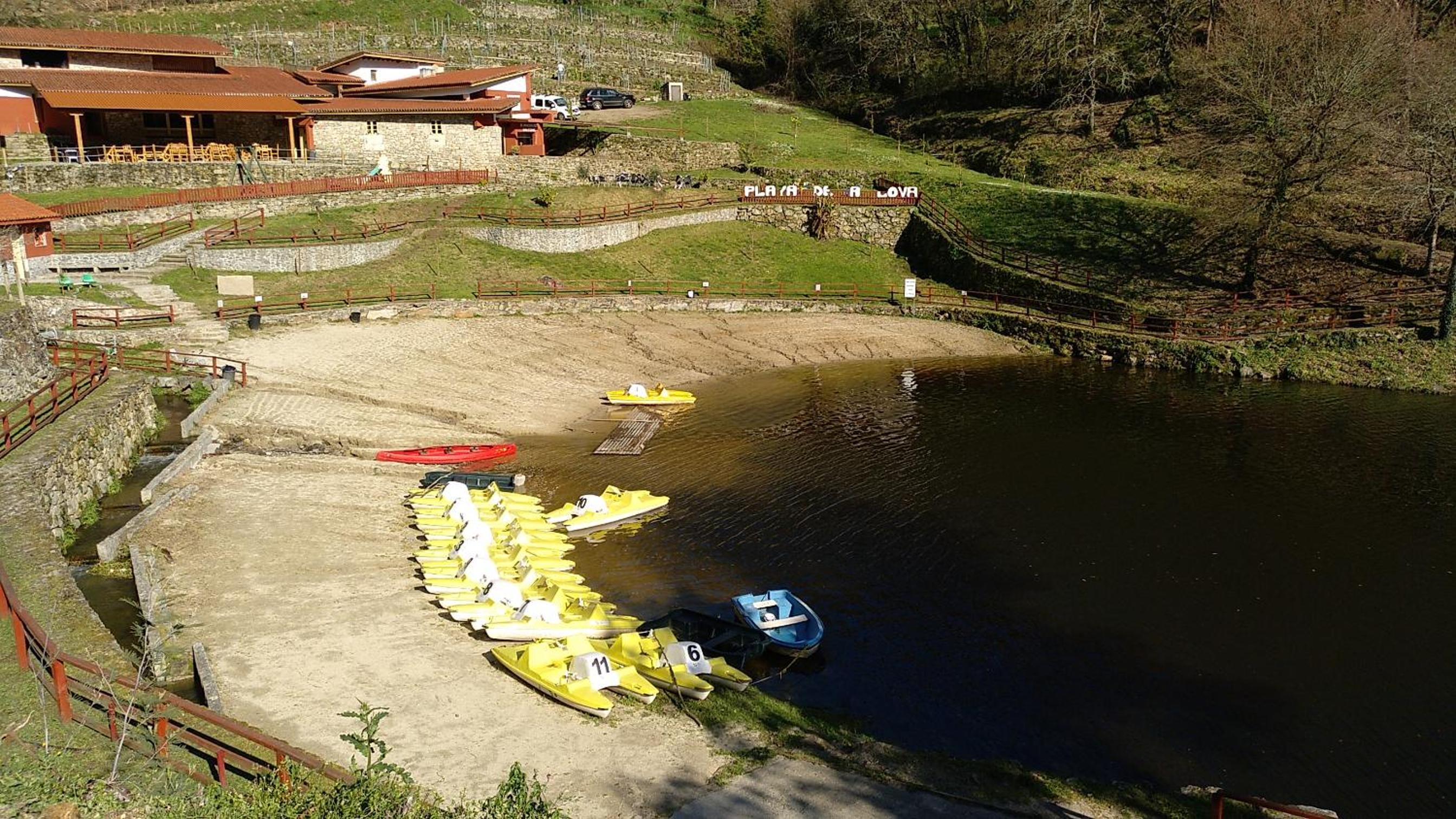 Casa Campacinas Casas Vacacional con vistas del rio