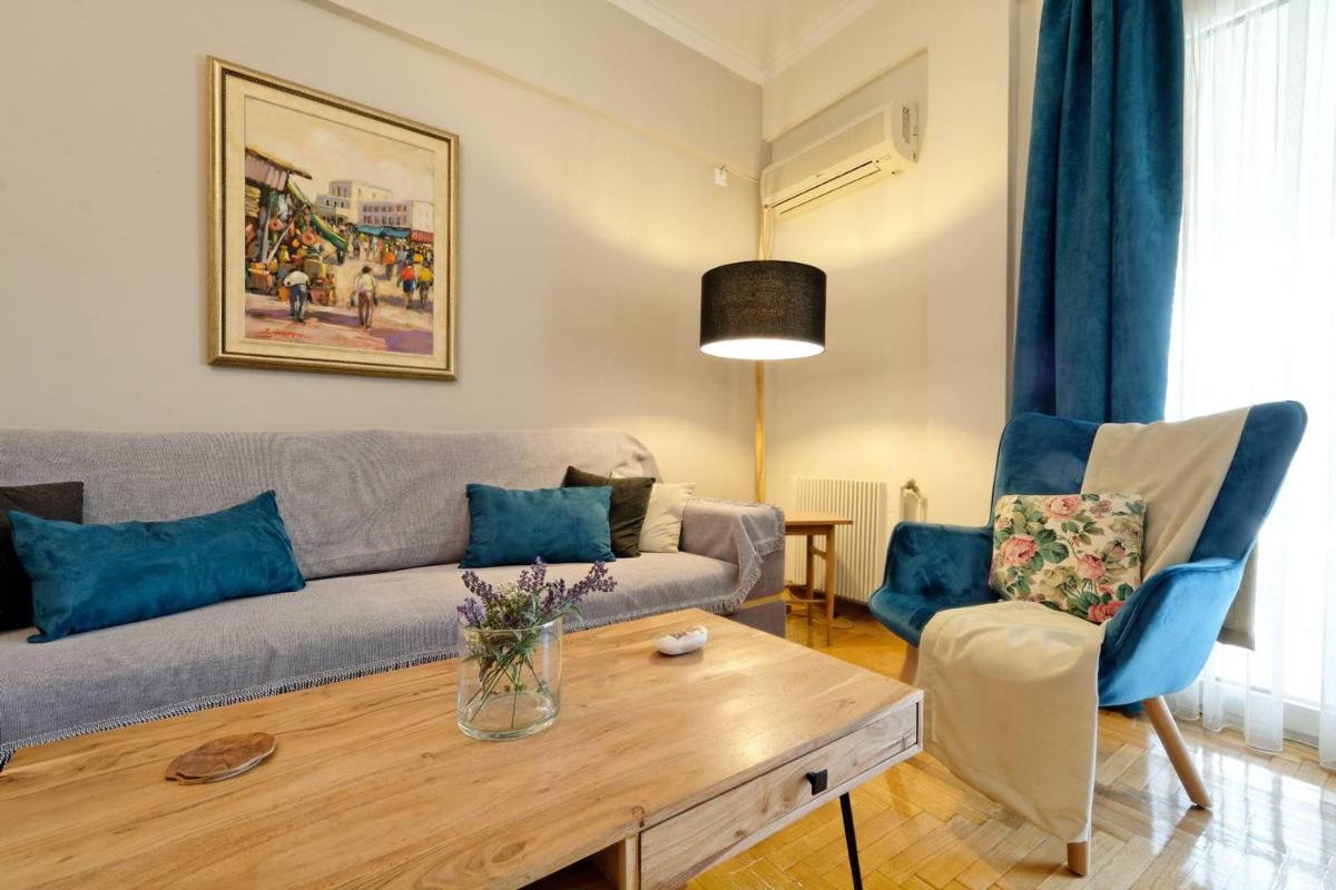 Caryatis Apartment photo 1