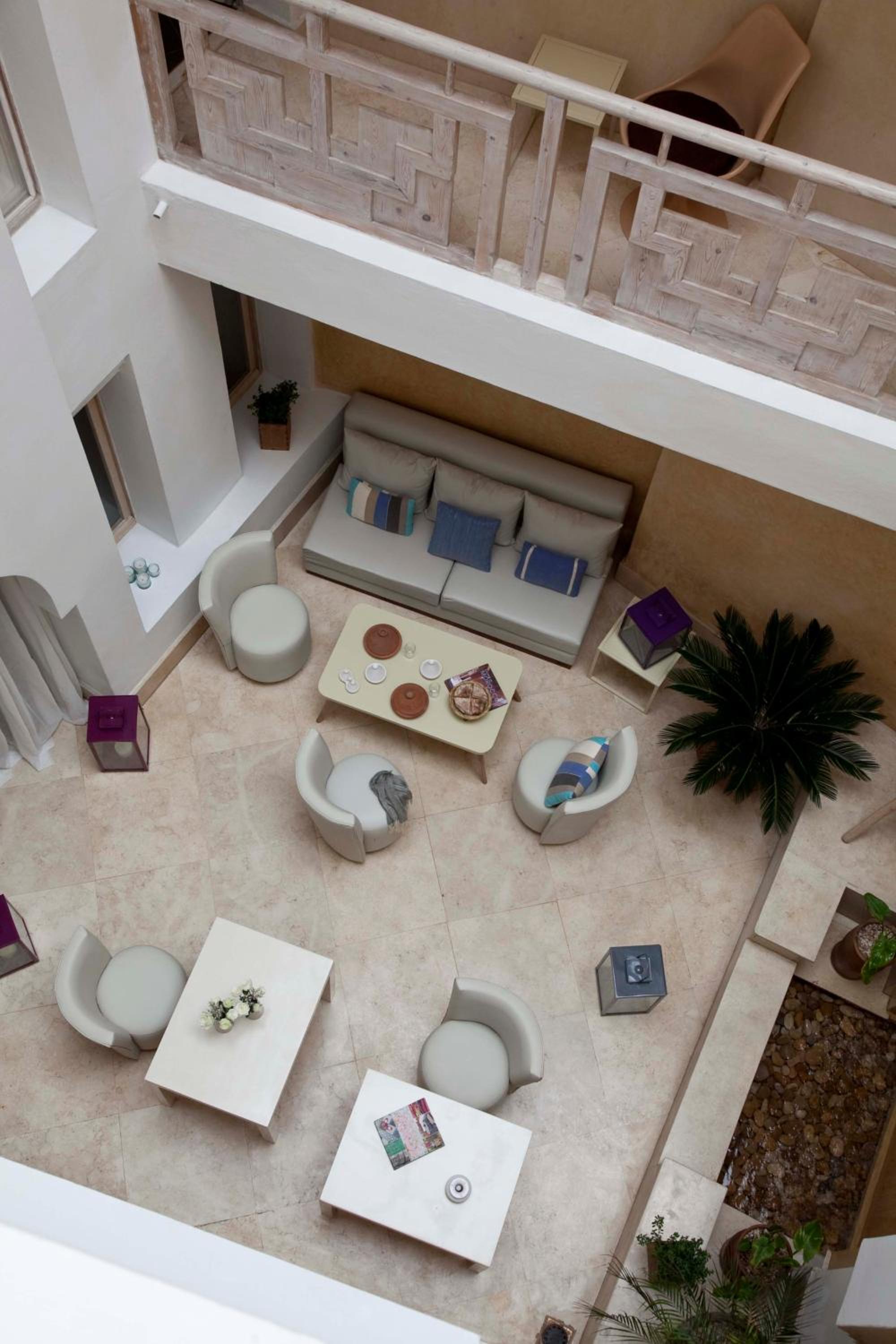 lounge