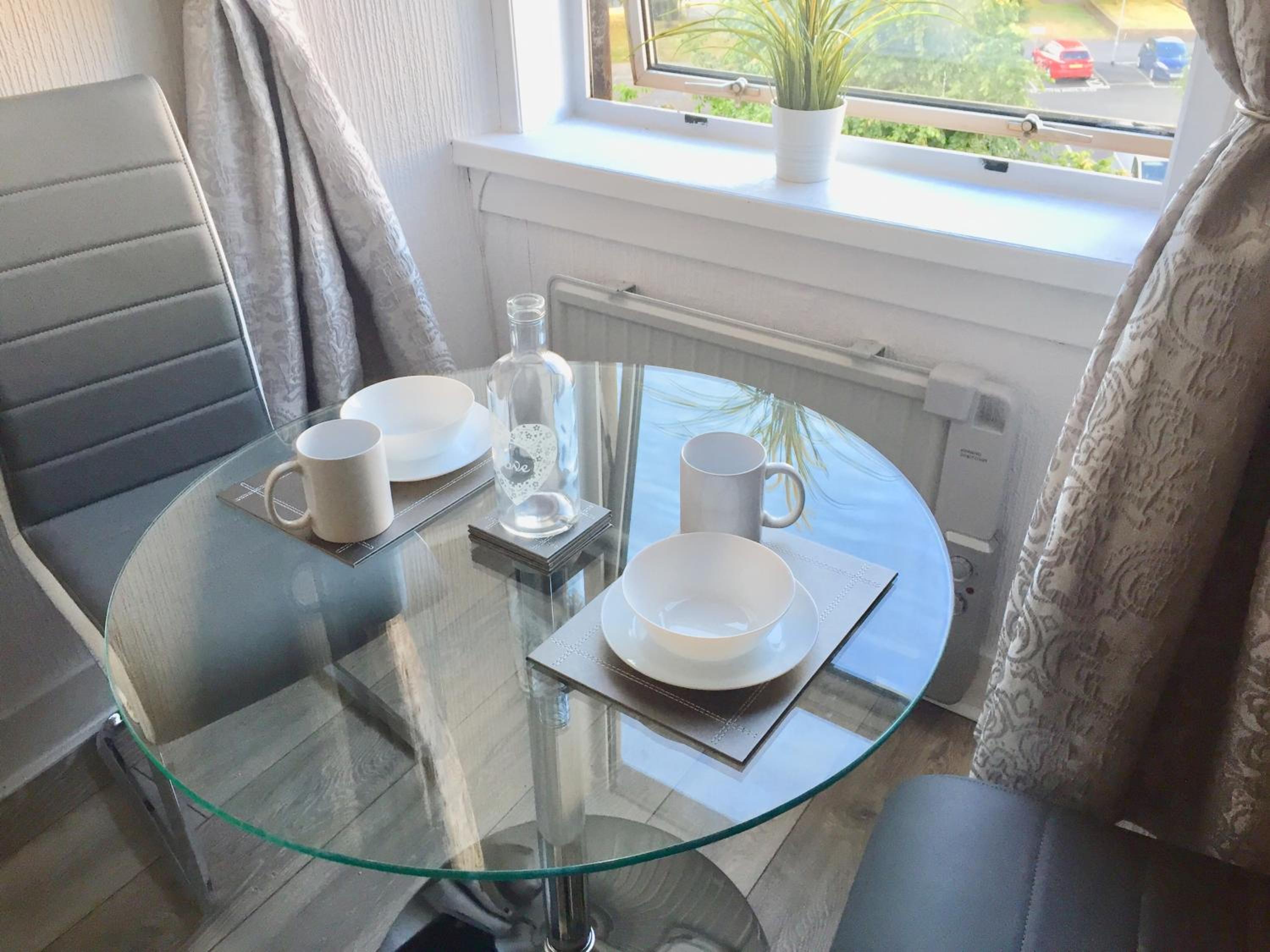 RIVER CLYDE VIEWS - PRIVATE & SPACIOUS APARTMENT, photo 67