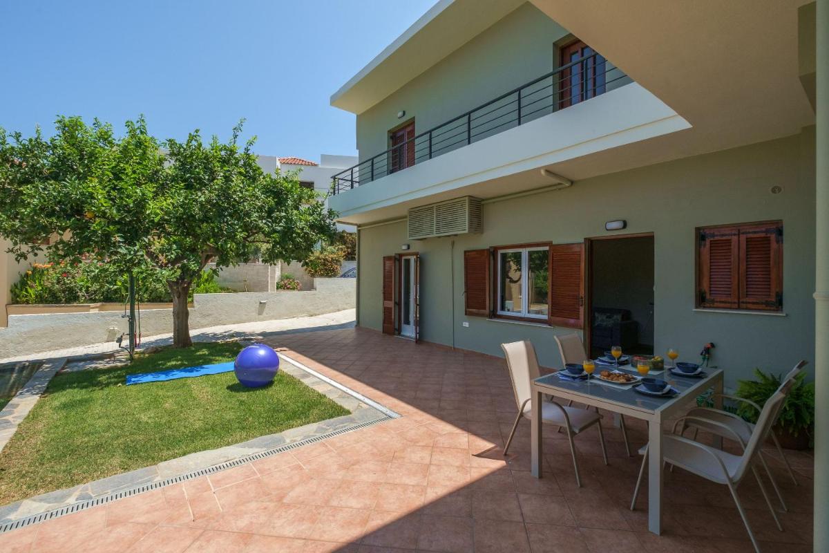 Summer Home by the Beach photo 3