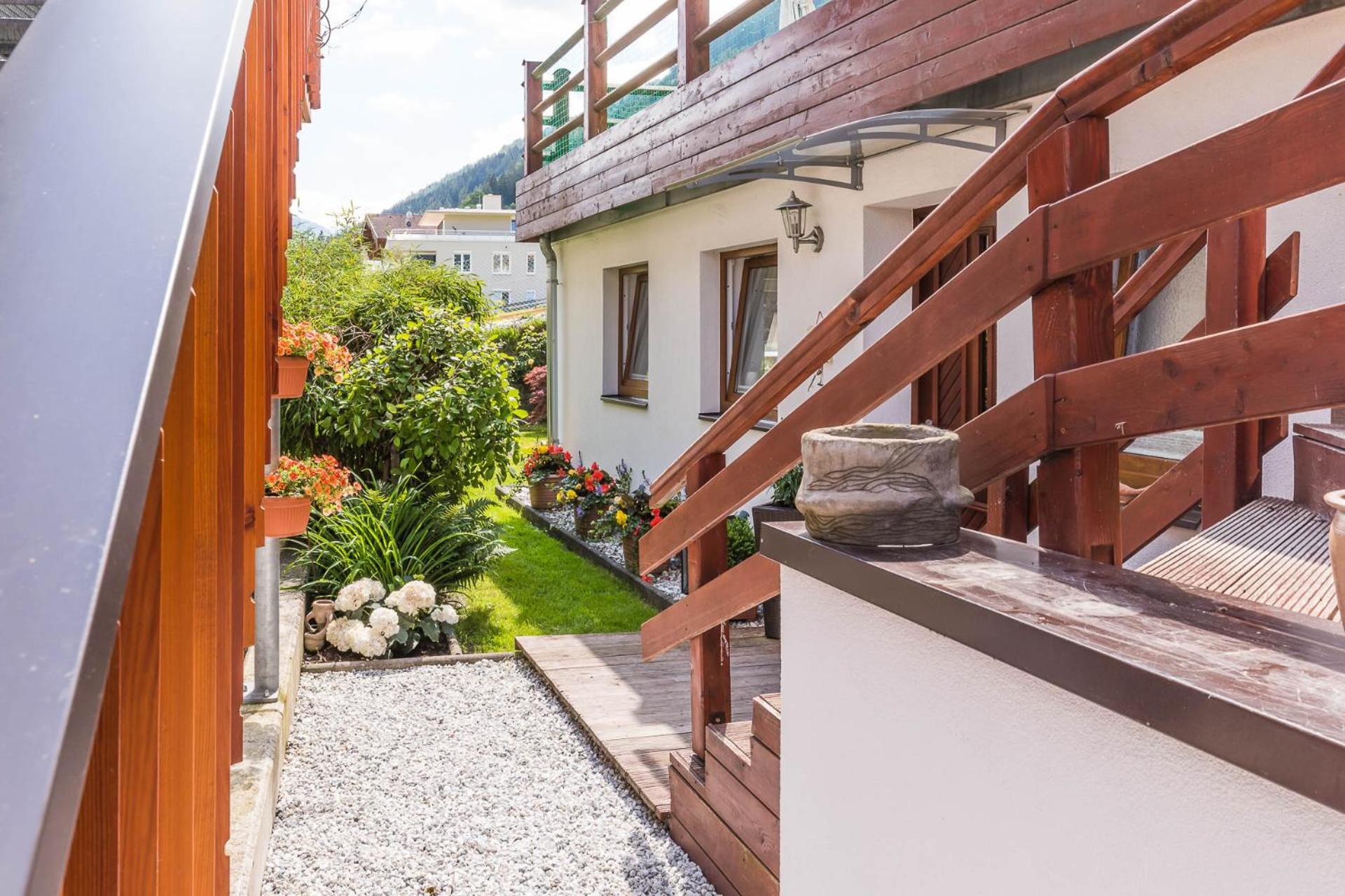 Ferienwohnung Arndt view 2