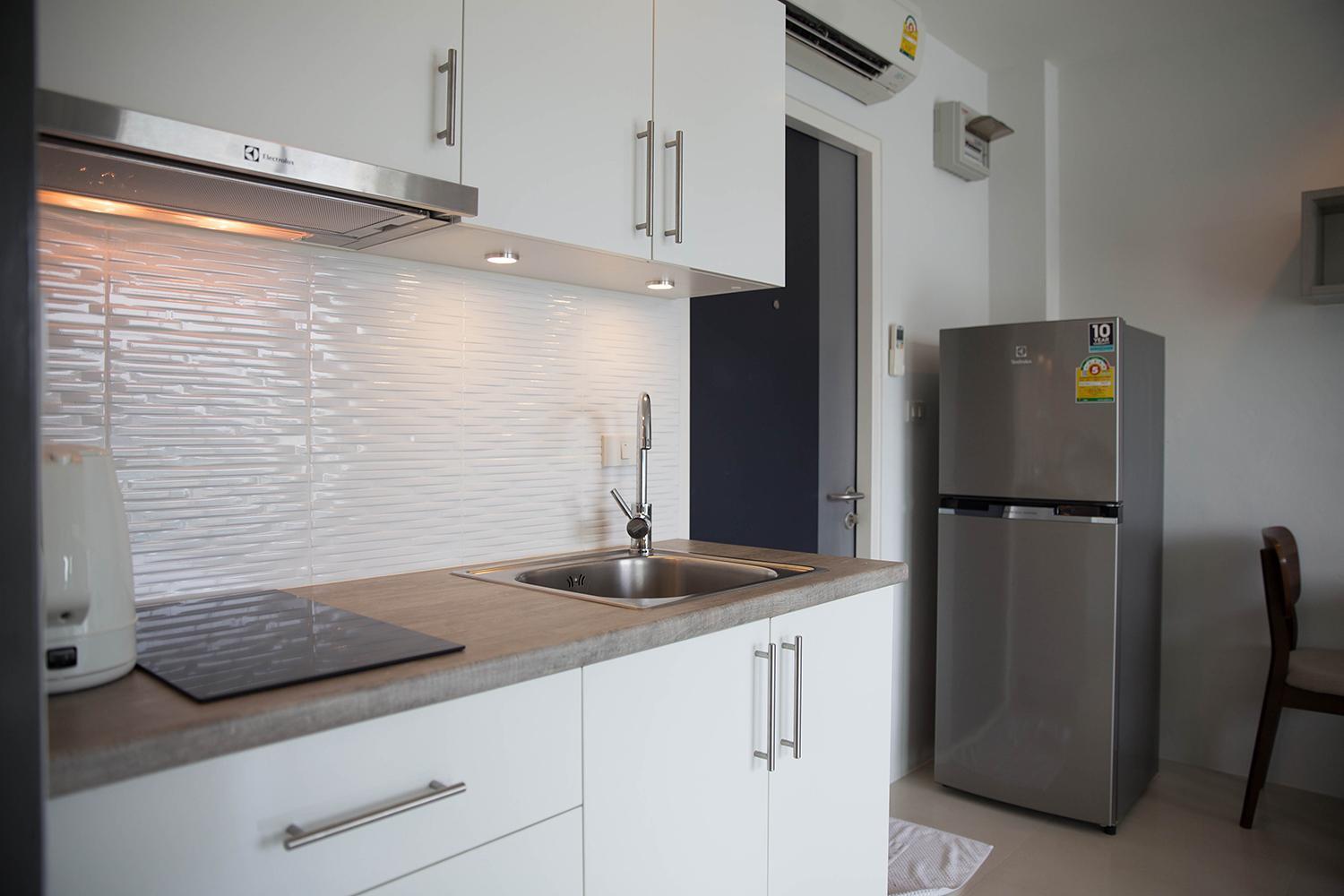 Grandblue Condominium 708 view 3