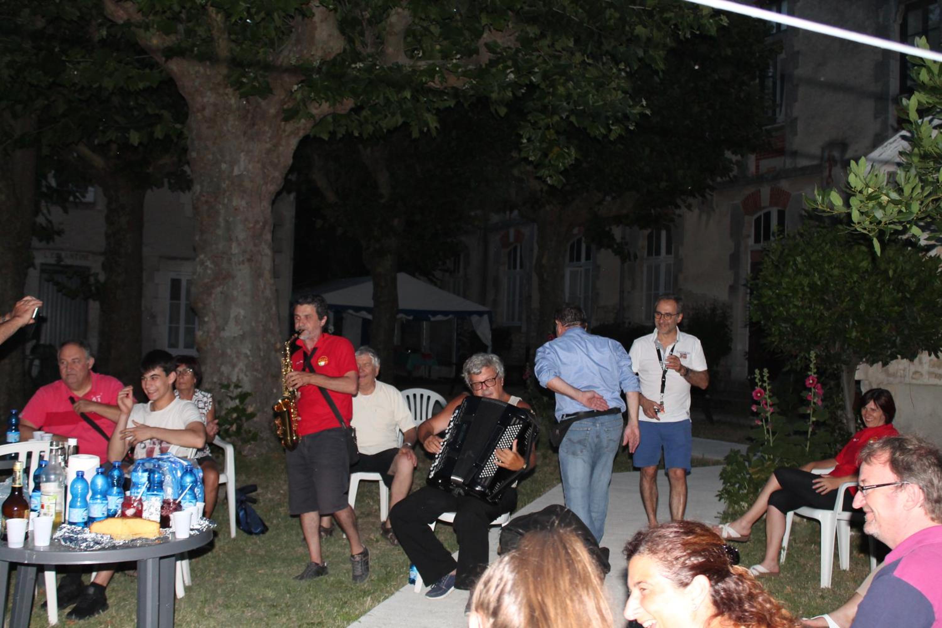 Photo 43